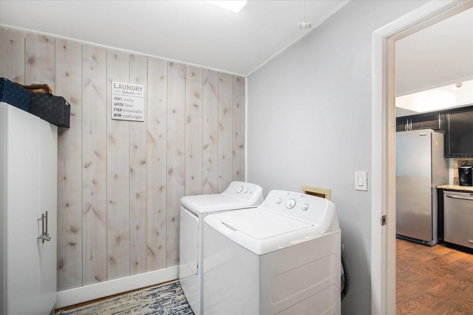 Listing photo id 16 for 7101 18th Street