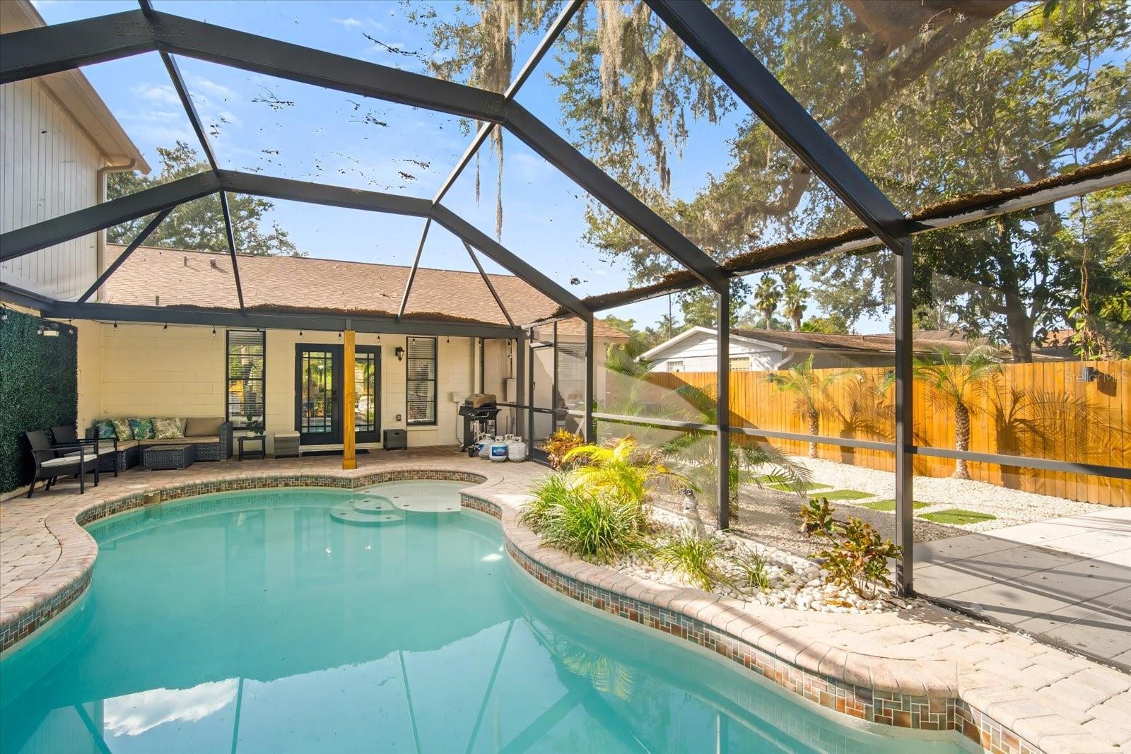 Listing photo id 22 for 7101 18th Street