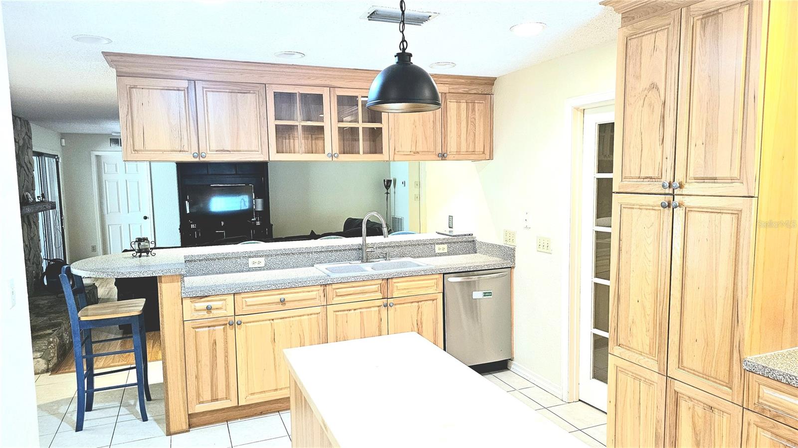 Image 17 of 96 For 2401 Country Trails Drive