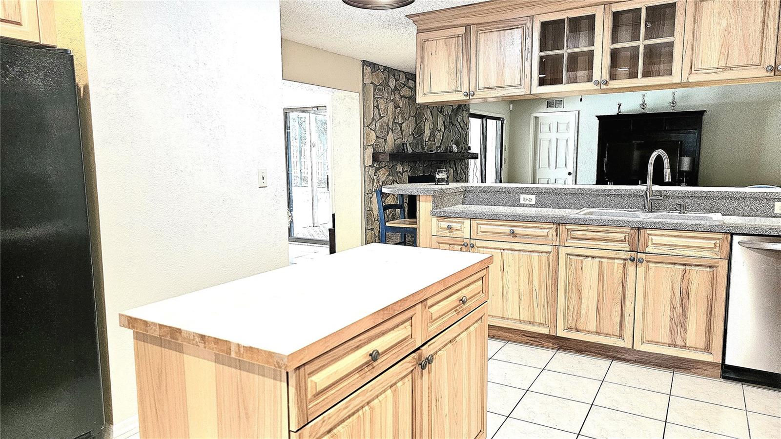 Image 20 of 96 For 2401 Country Trails Drive