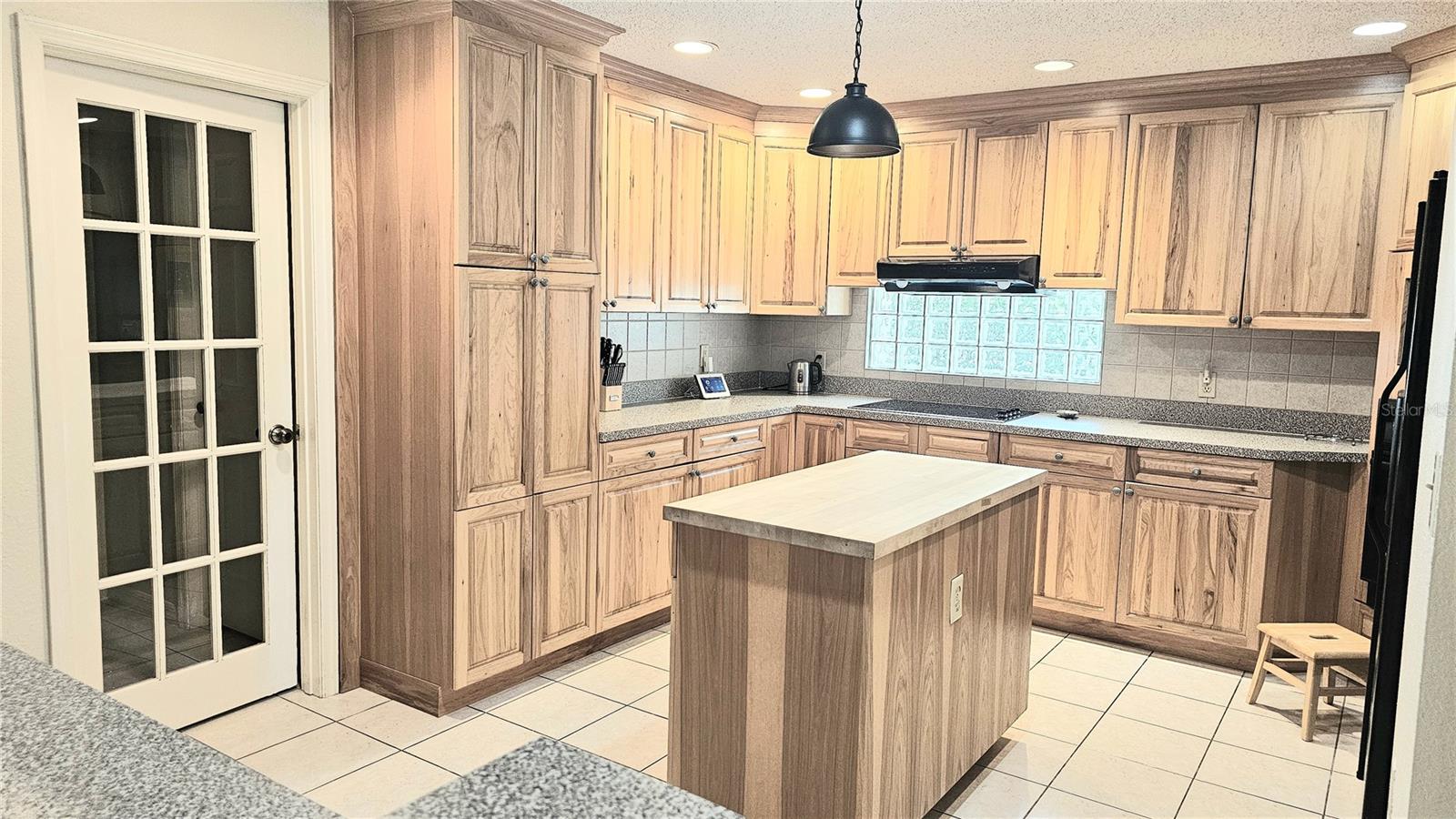 Image 22 of 96 For 2401 Country Trails Drive