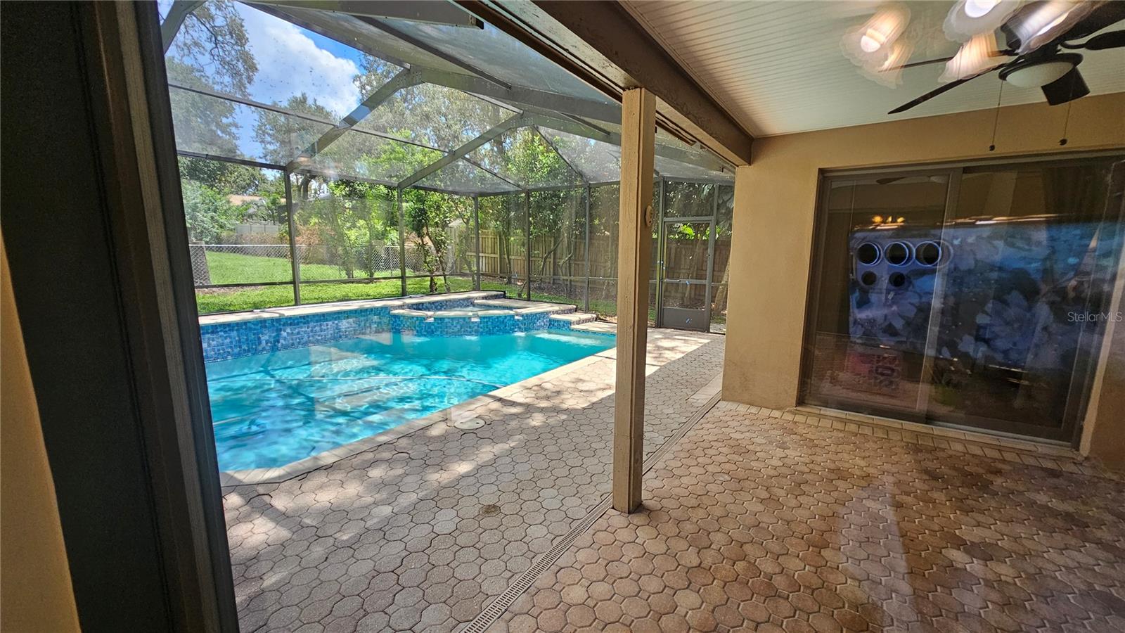 Image 25 of 96 For 2401 Country Trails Drive