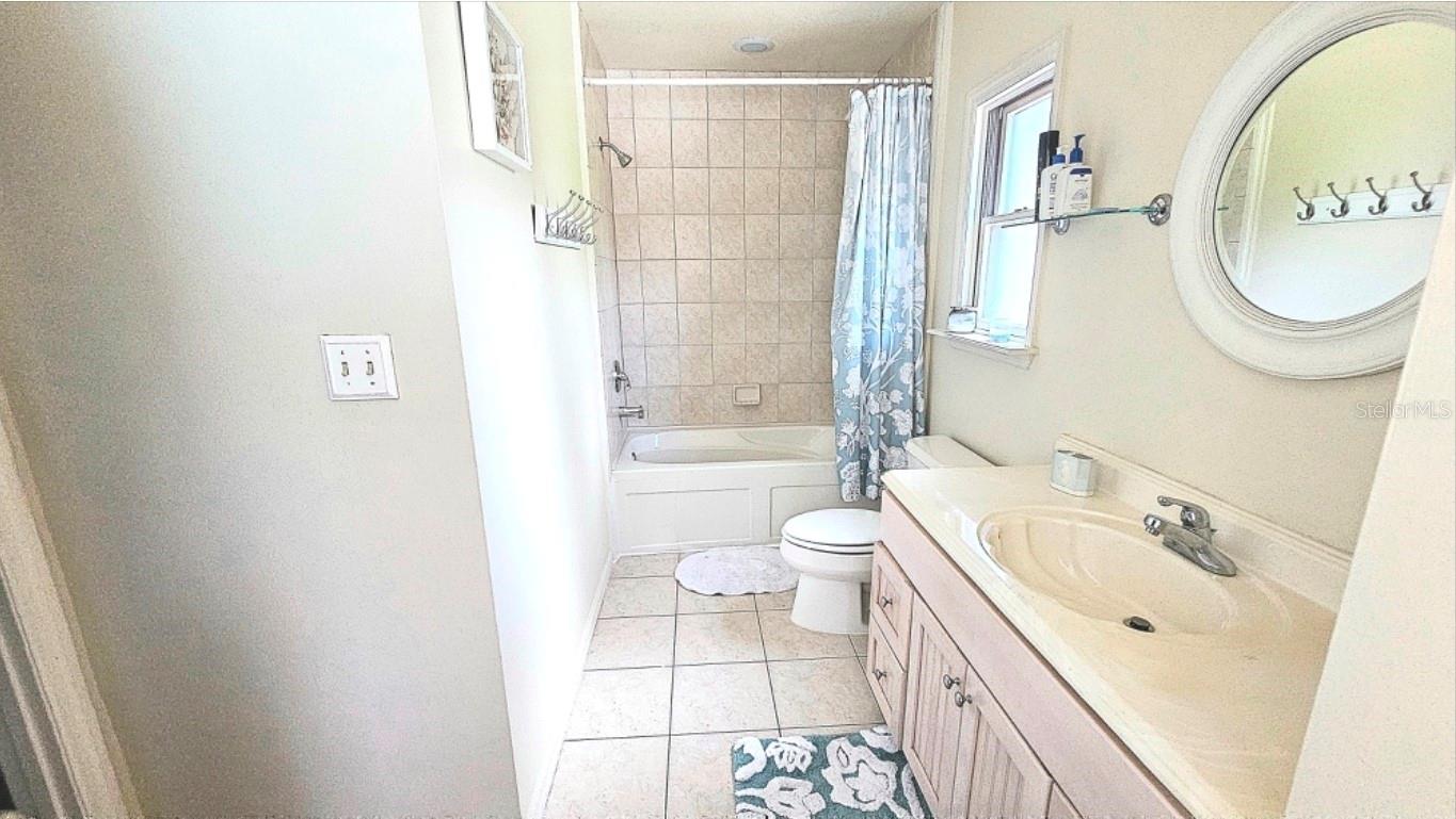 Image 46 of 96 For 2401 Country Trails Drive