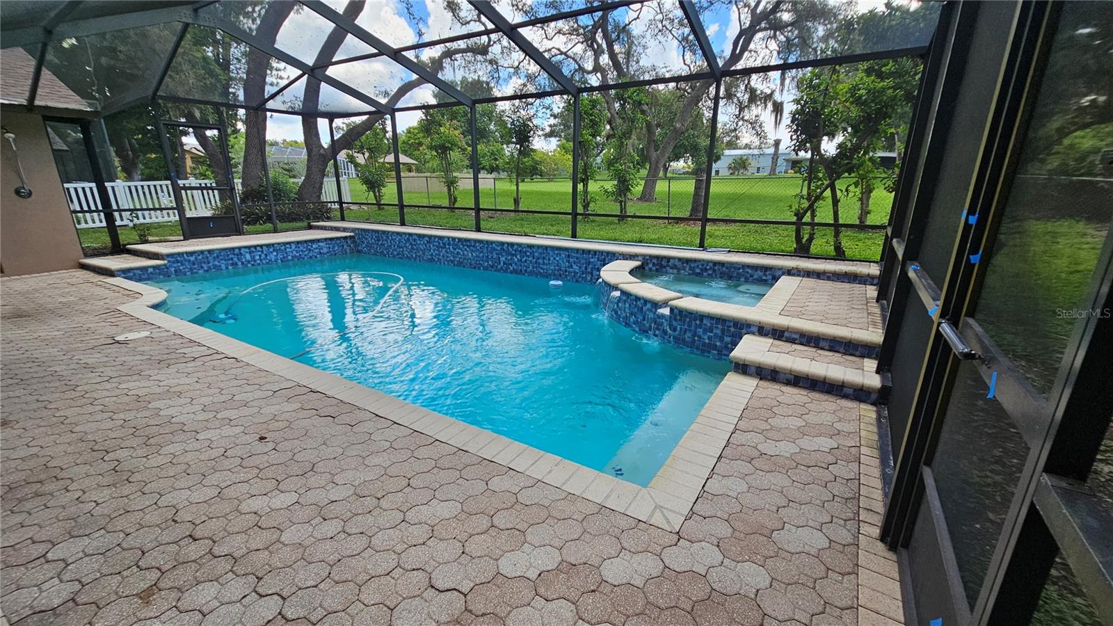 Image 79 of 96 For 2401 Country Trails Drive