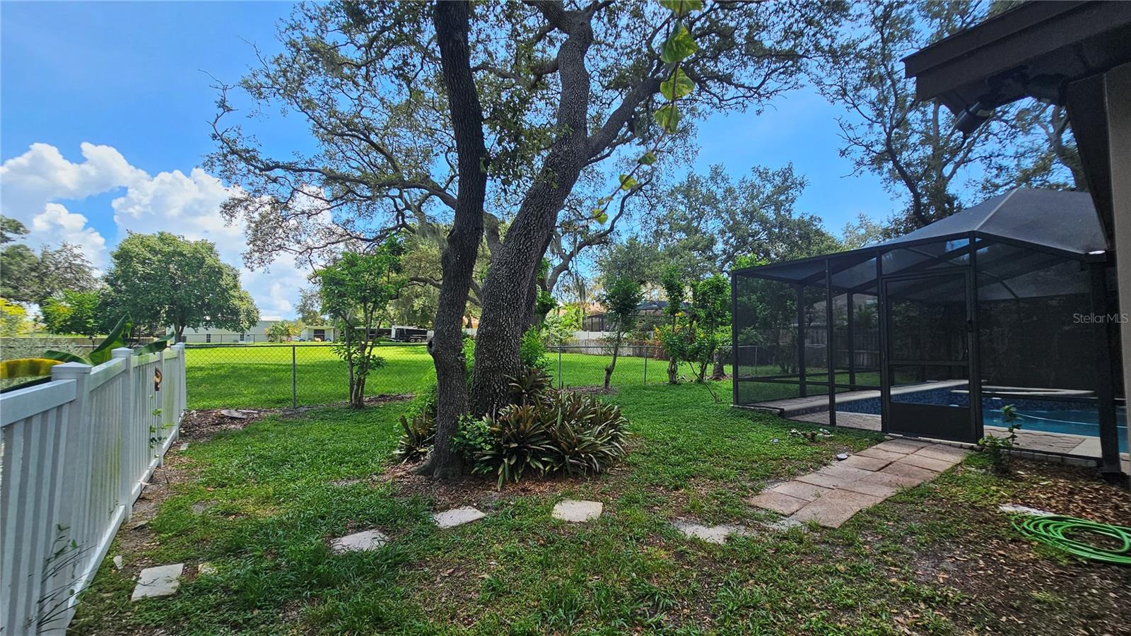 Image 86 of 96 For 2401 Country Trails Drive