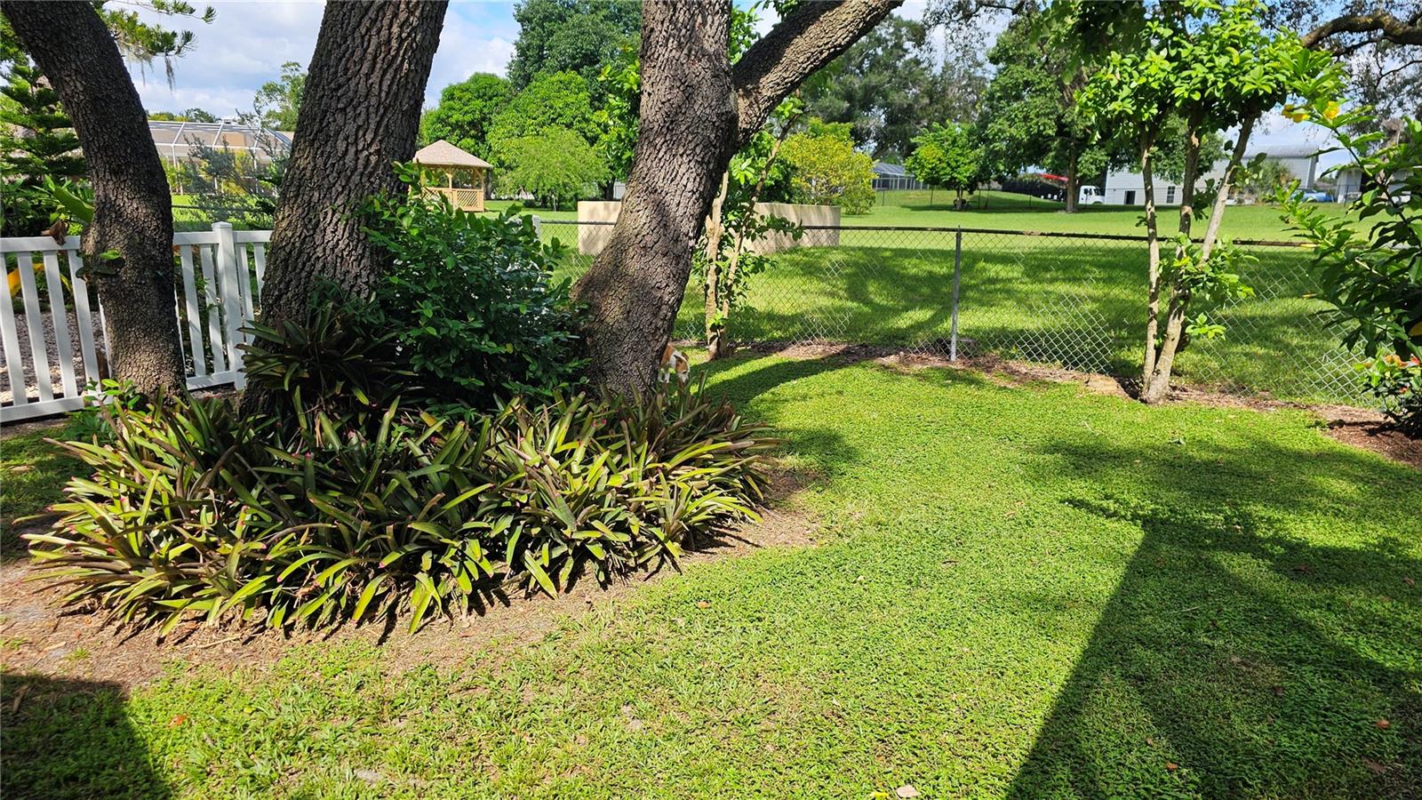 Image 87 of 96 For 2401 Country Trails Drive