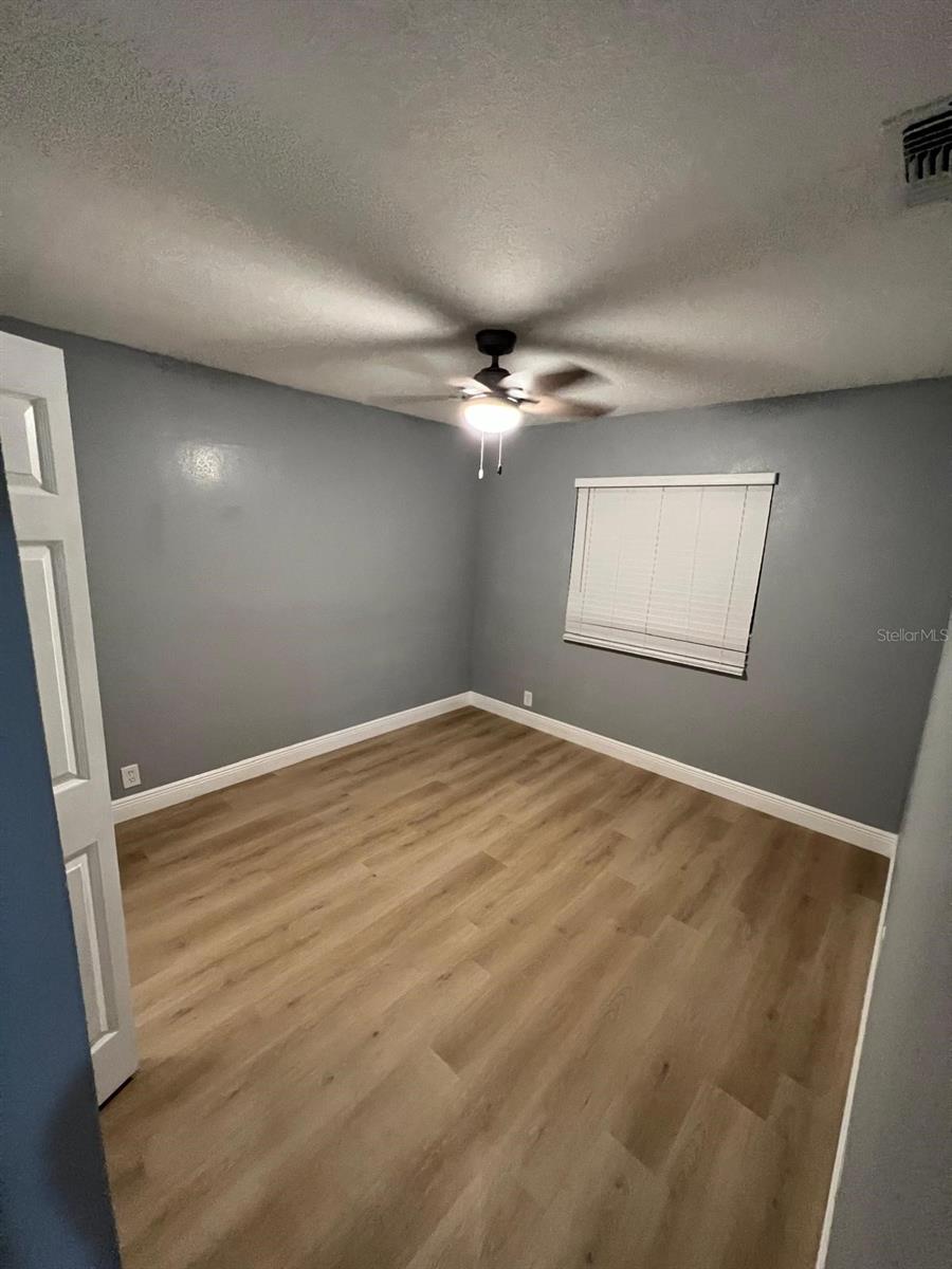 Image 10 of 15 For 2211 54th Avenue Drive W