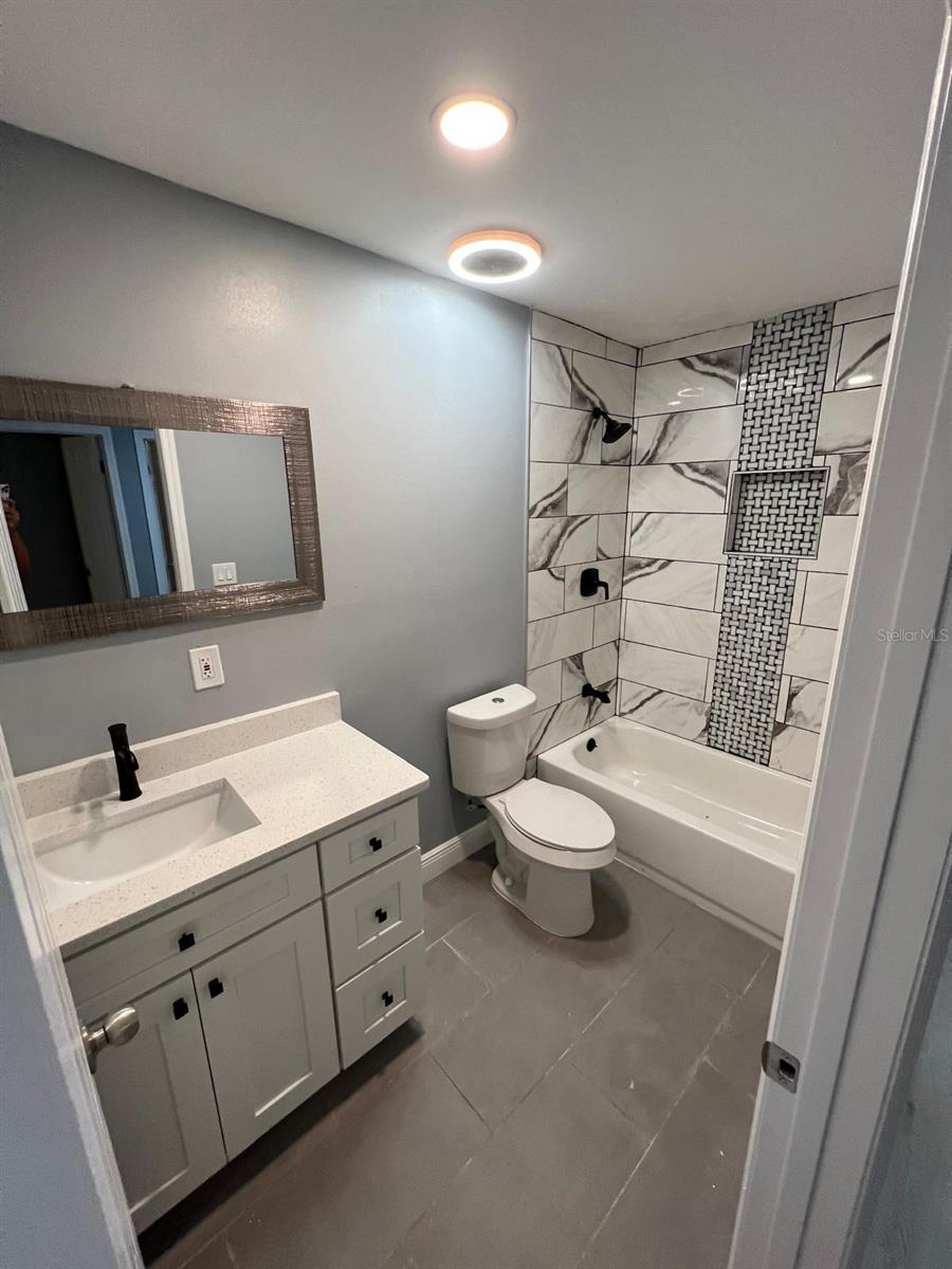 Image 8 of 15 For 2211 54th Avenue Drive W