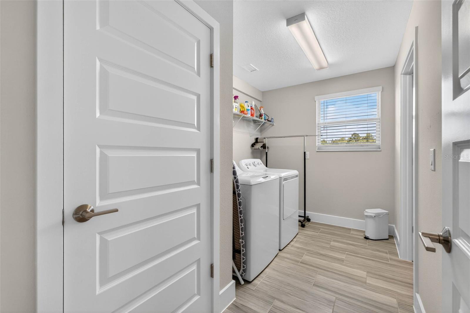 Listing photo id 56 for 3999 Cadence Loop