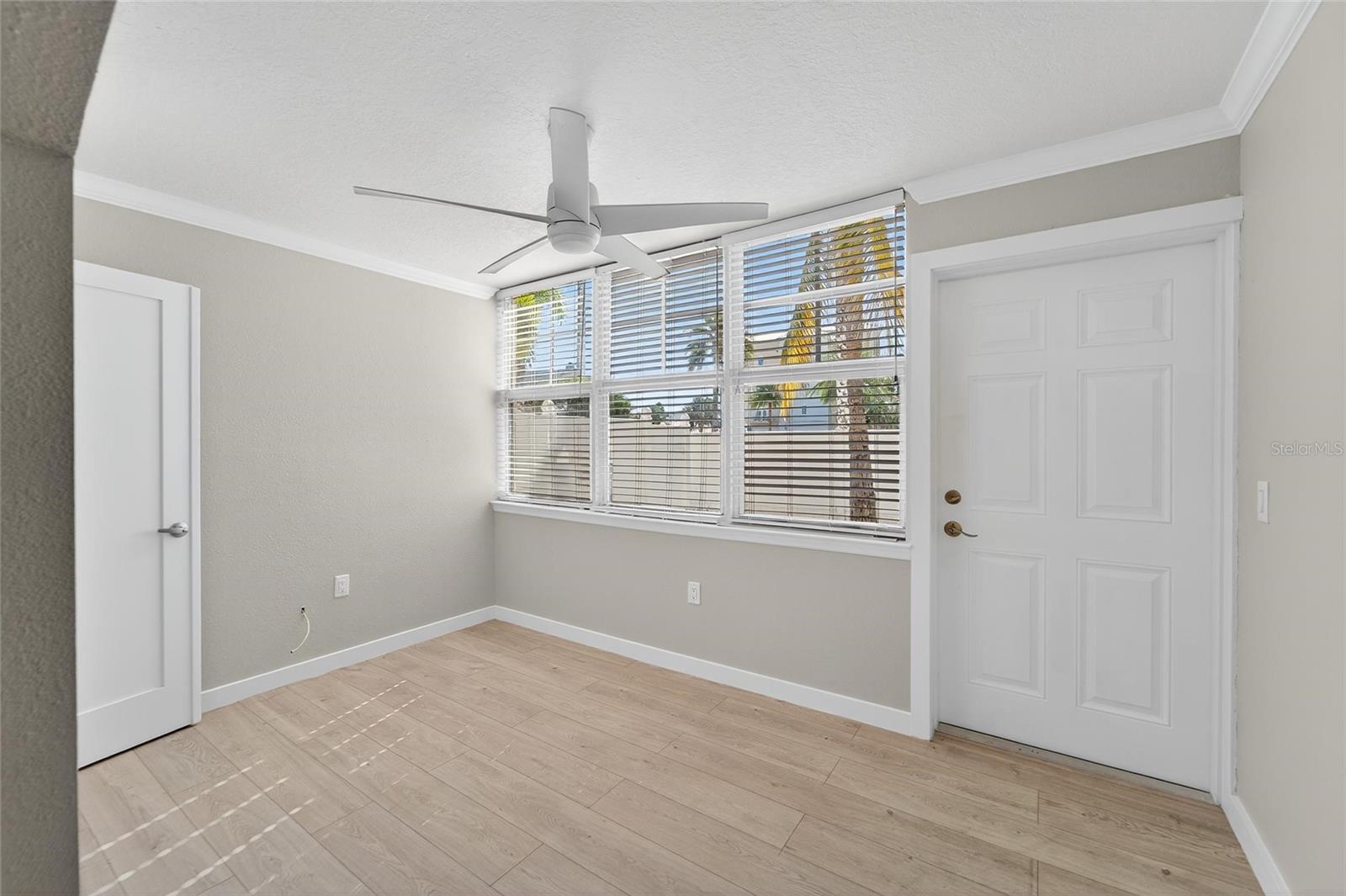 Image 17 of 86 For 19714 Gulf Blvd