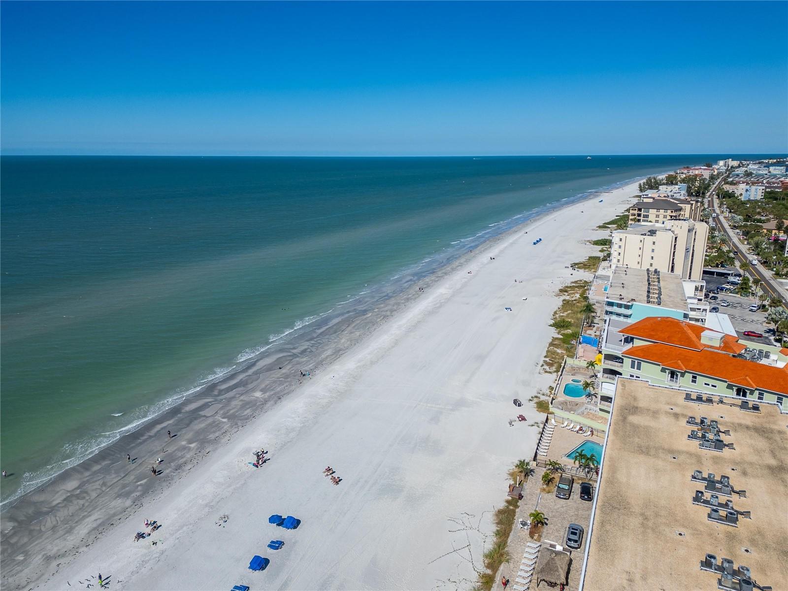 Image 24 of 86 For 19714 Gulf Blvd