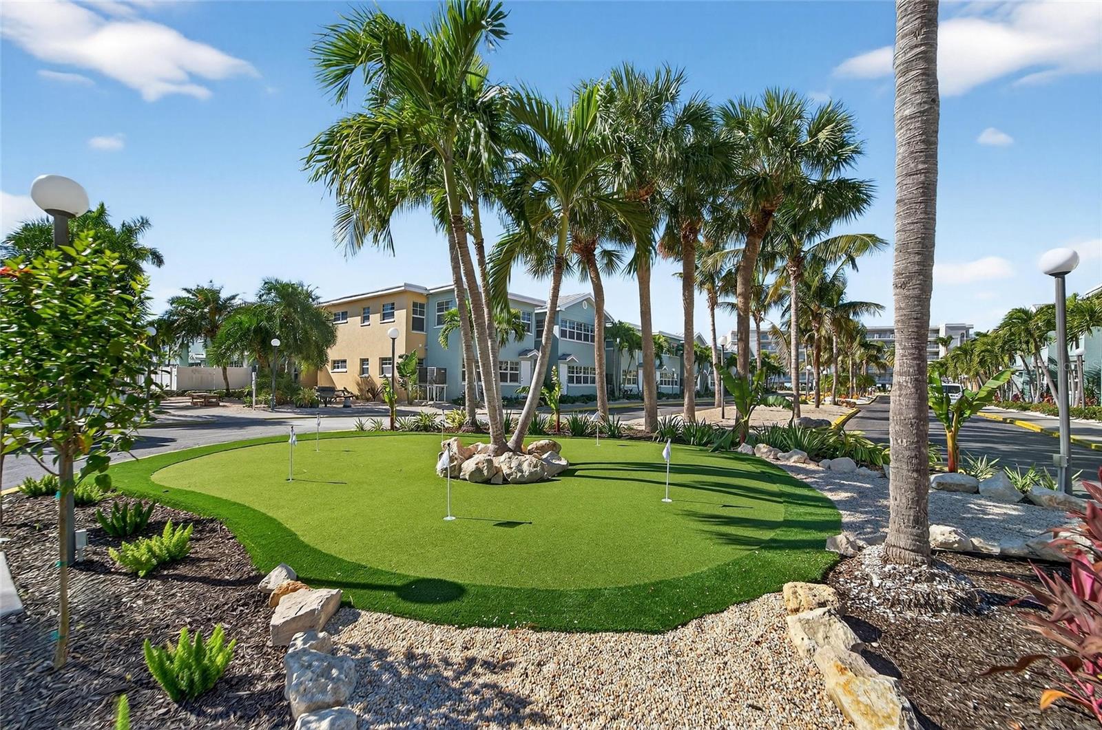 Image 31 of 86 For 19714 Gulf Blvd