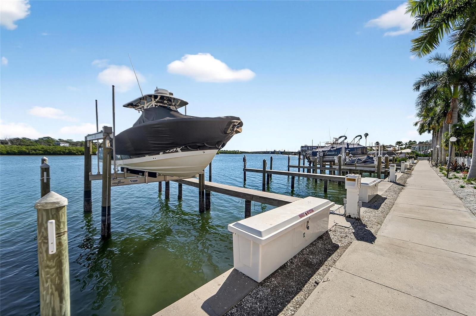 Image 36 of 86 For 19714 Gulf Blvd