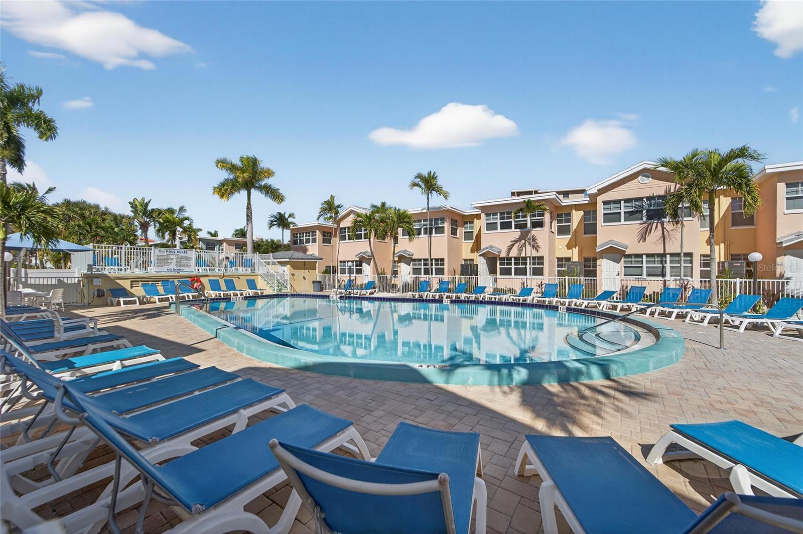 Image 38 of 86 For 19714 Gulf Blvd