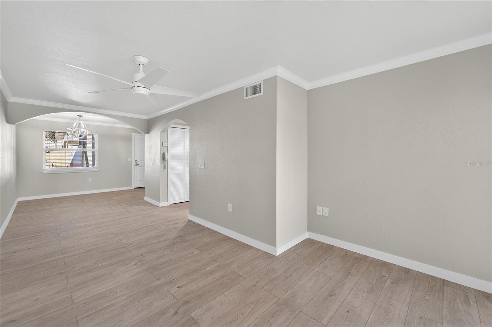 Image 47 of 86 For 19714 Gulf Blvd