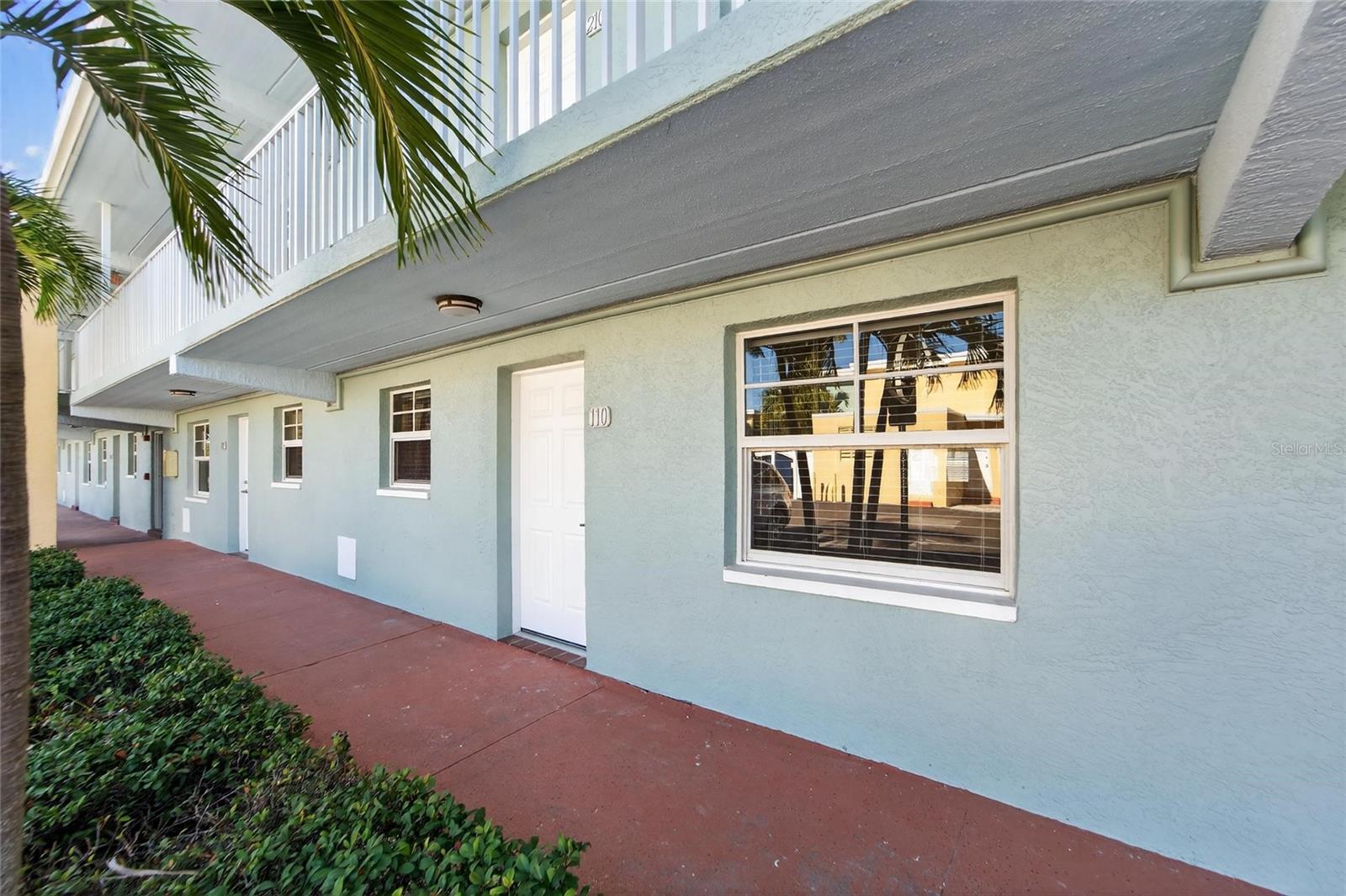 Image 62 of 86 For 19714 Gulf Blvd