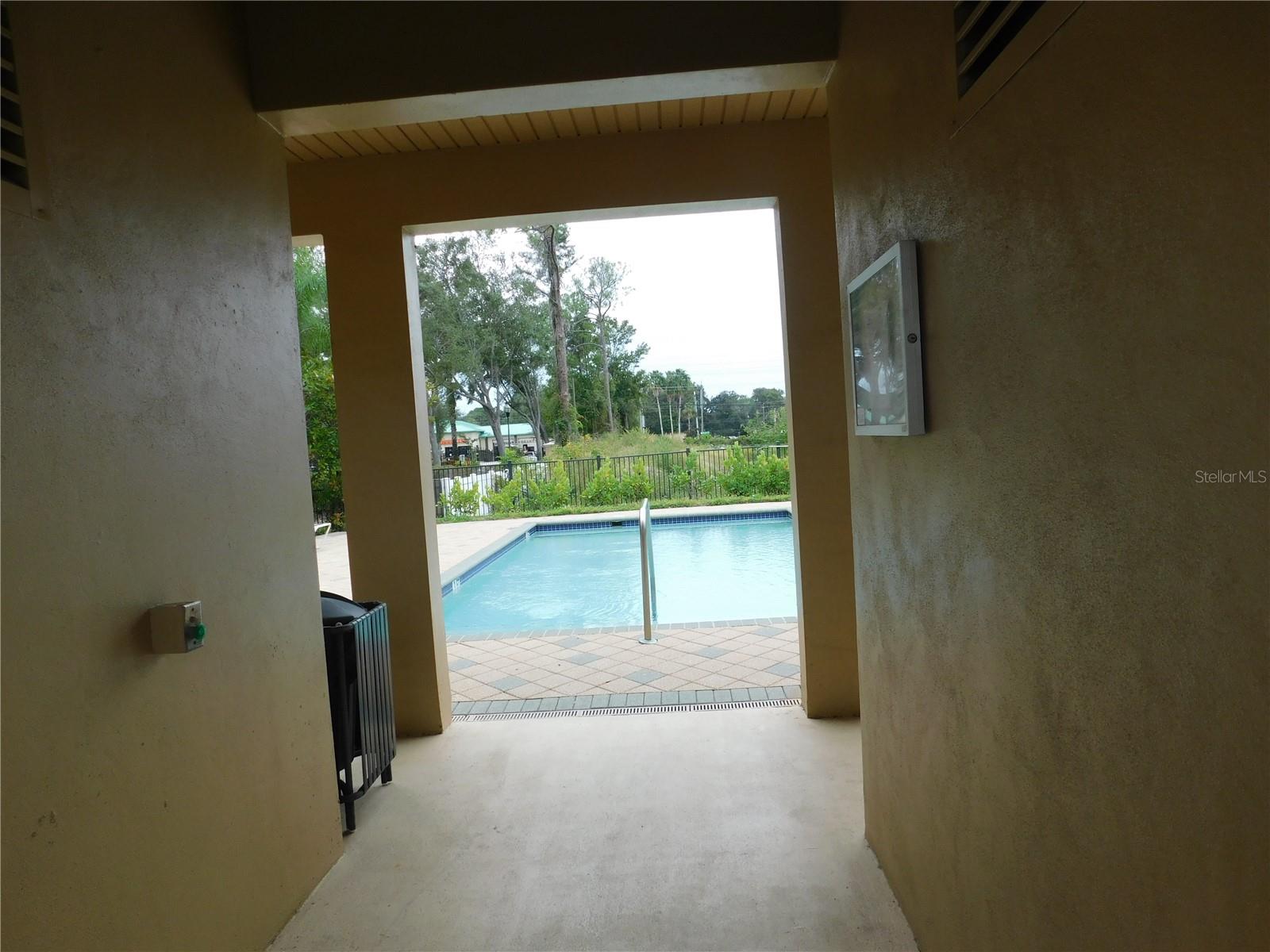 Image 23 of 24 For 8517 Edgewater Place Boulevard