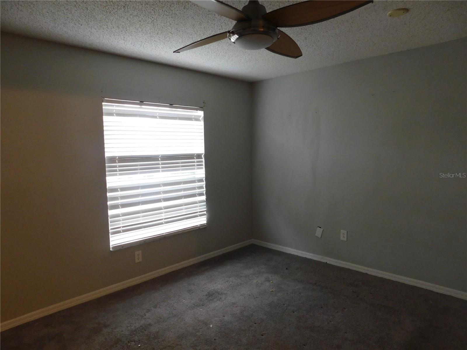 Image 6 of 24 For 8517 Edgewater Place Boulevard