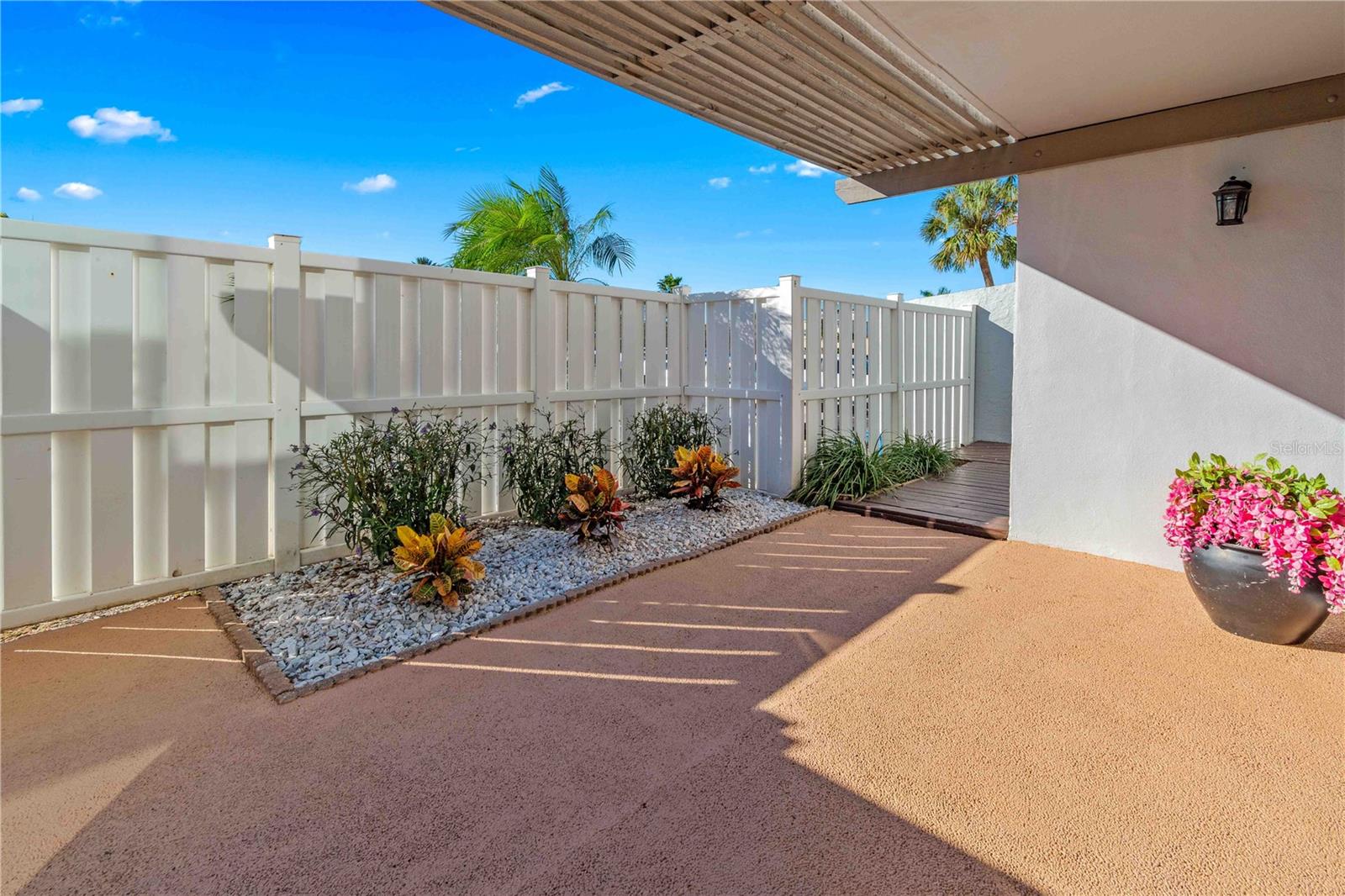 Image 34 of 48 For 500 Treasure Island Causeway 101