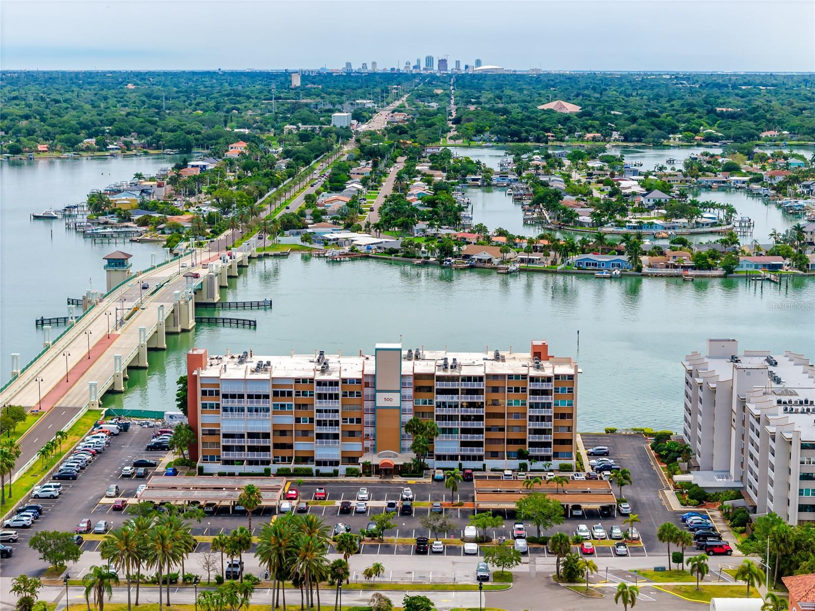 Image 43 of 48 For 500 Treasure Island Causeway 101