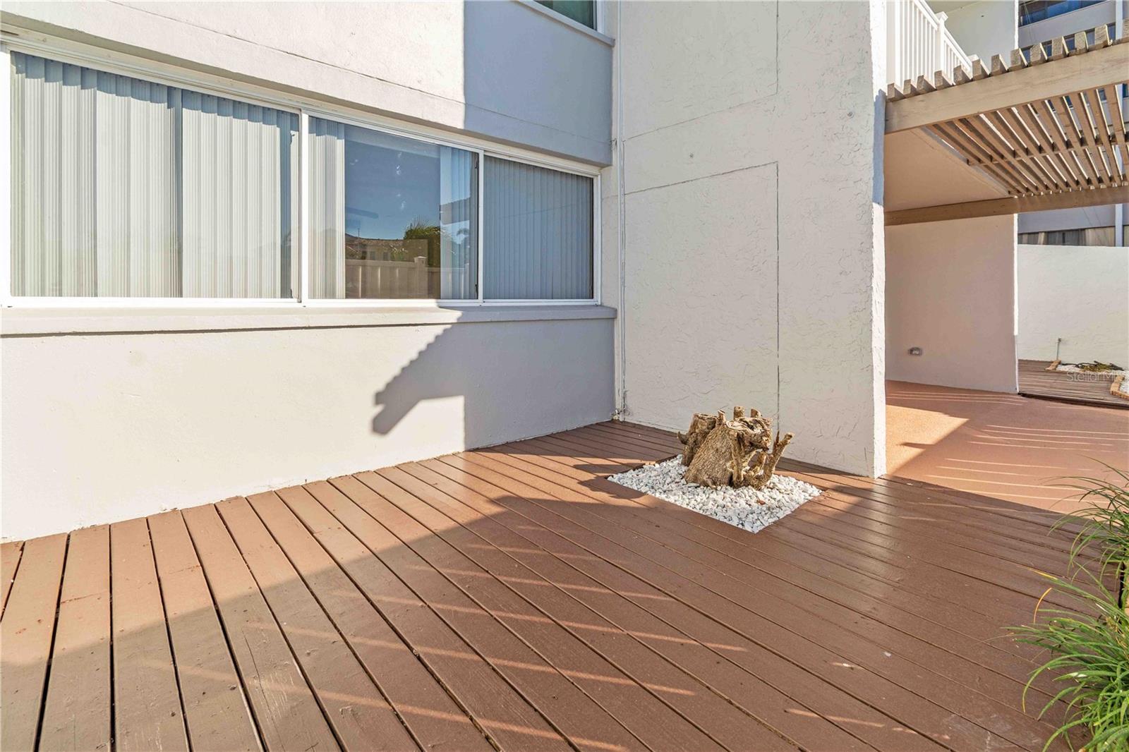 Image 5 of 48 For 500 Treasure Island Causeway 101