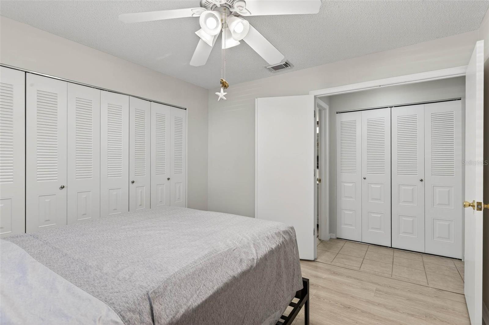 Image 19 of 32 For 2113 Hailstone Circle 363