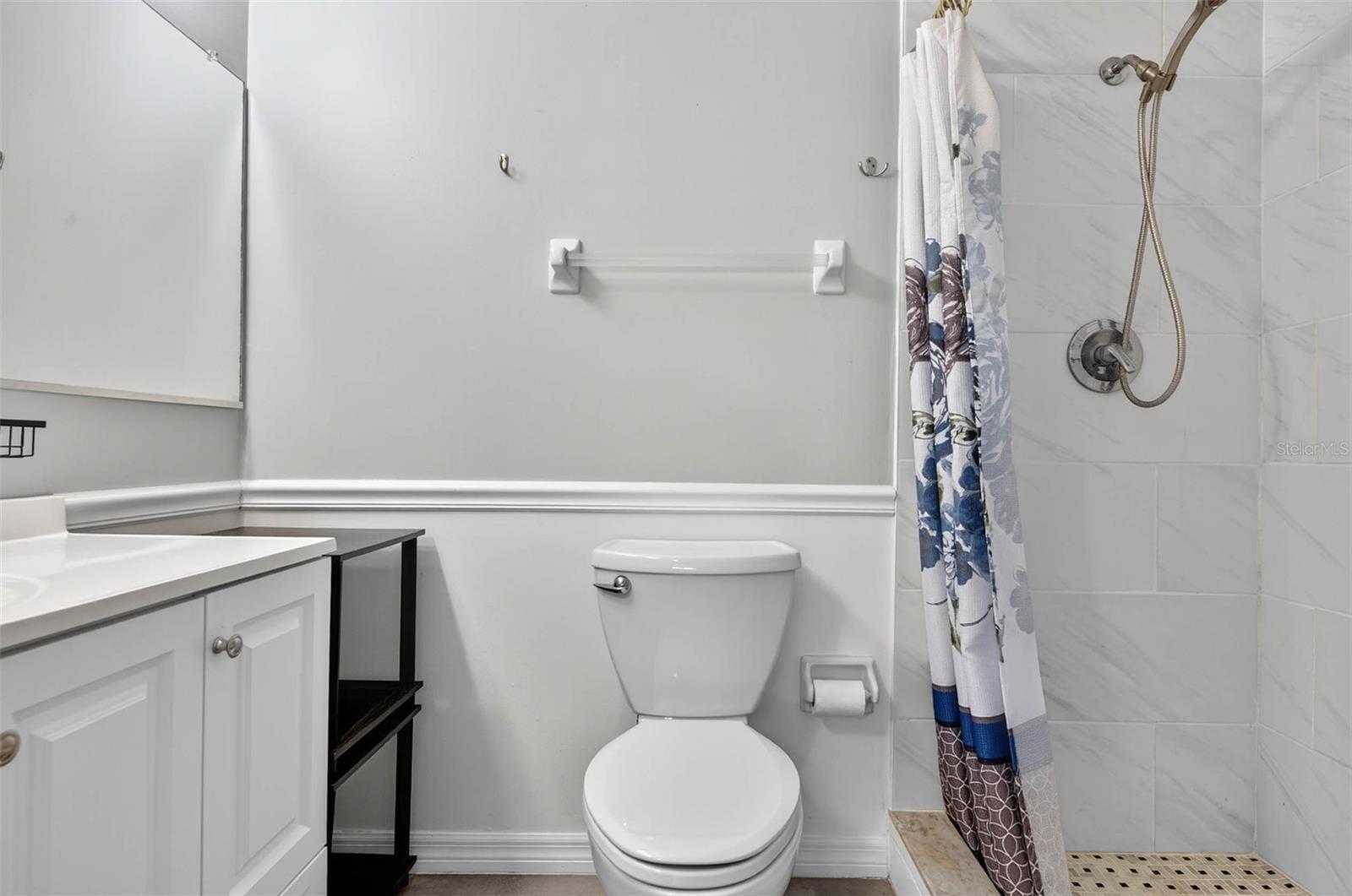 Image 25 of 32 For 2113 Hailstone Circle 363