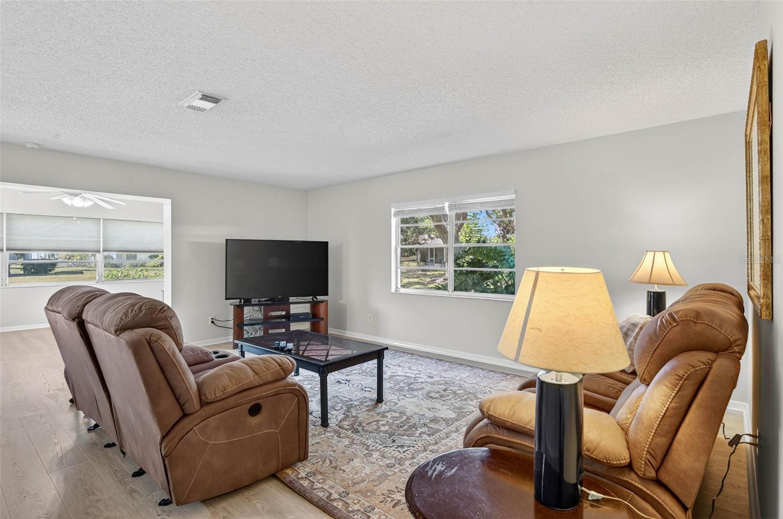 Image 5 of 32 For 2113 Hailstone Circle 363