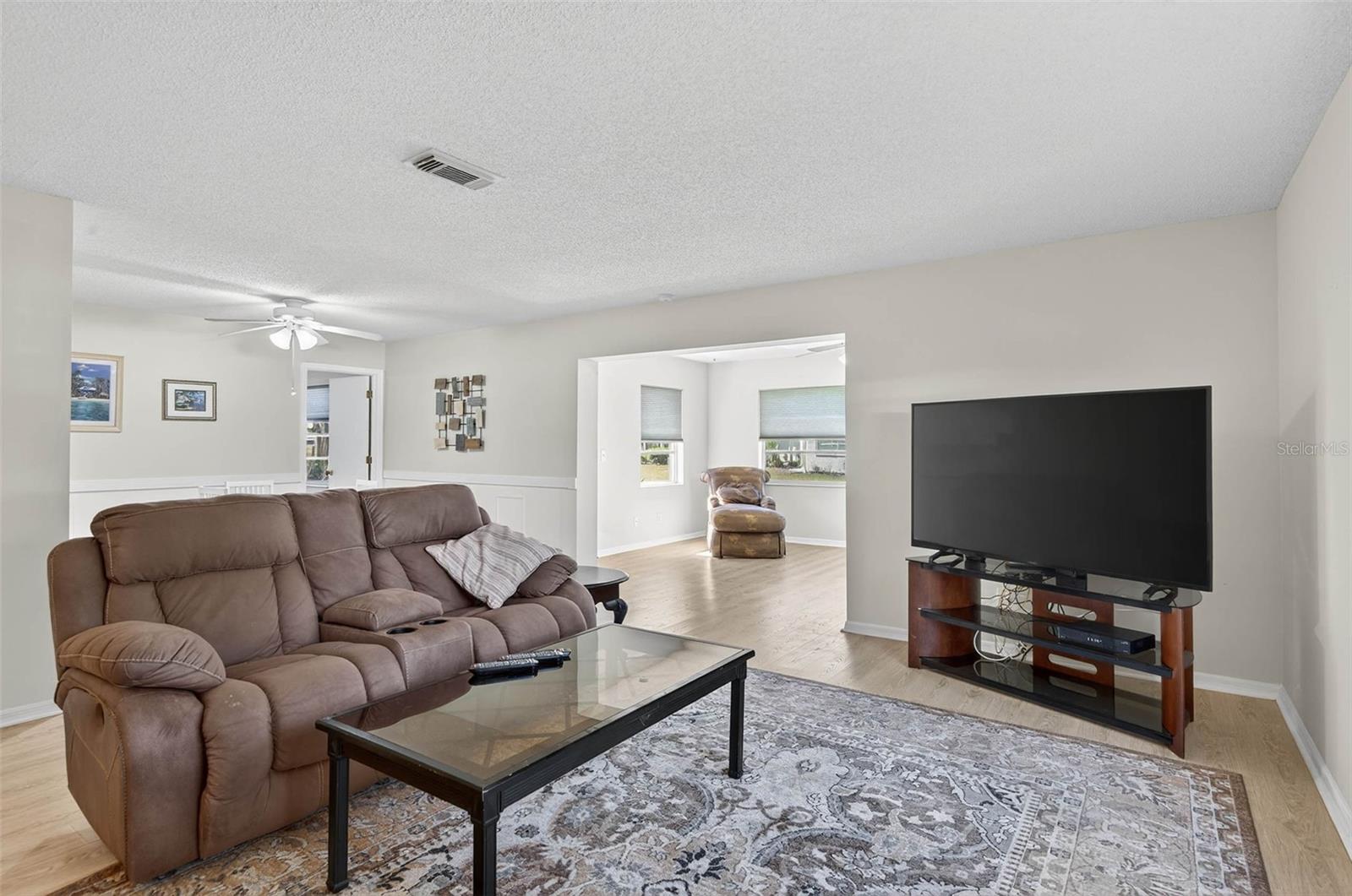 Image 7 of 32 For 2113 Hailstone Circle 363