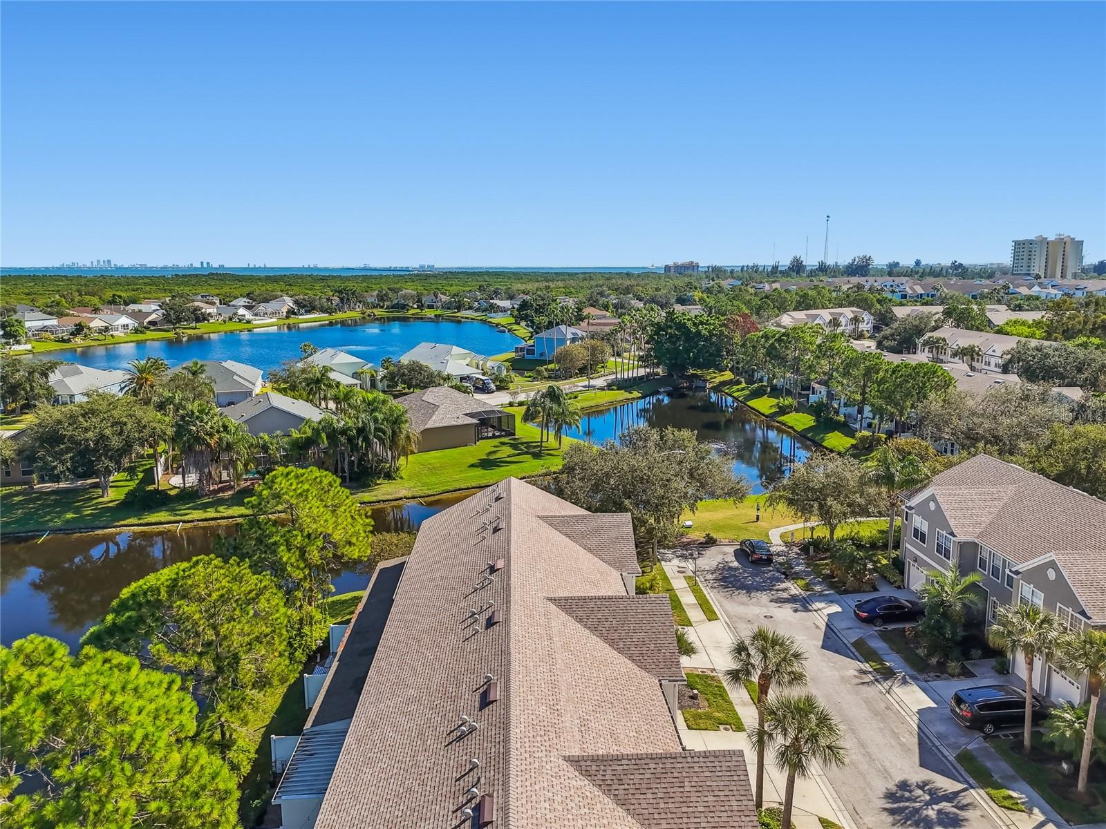 Image 4 of 87 For 571 Shoreham Court Ne