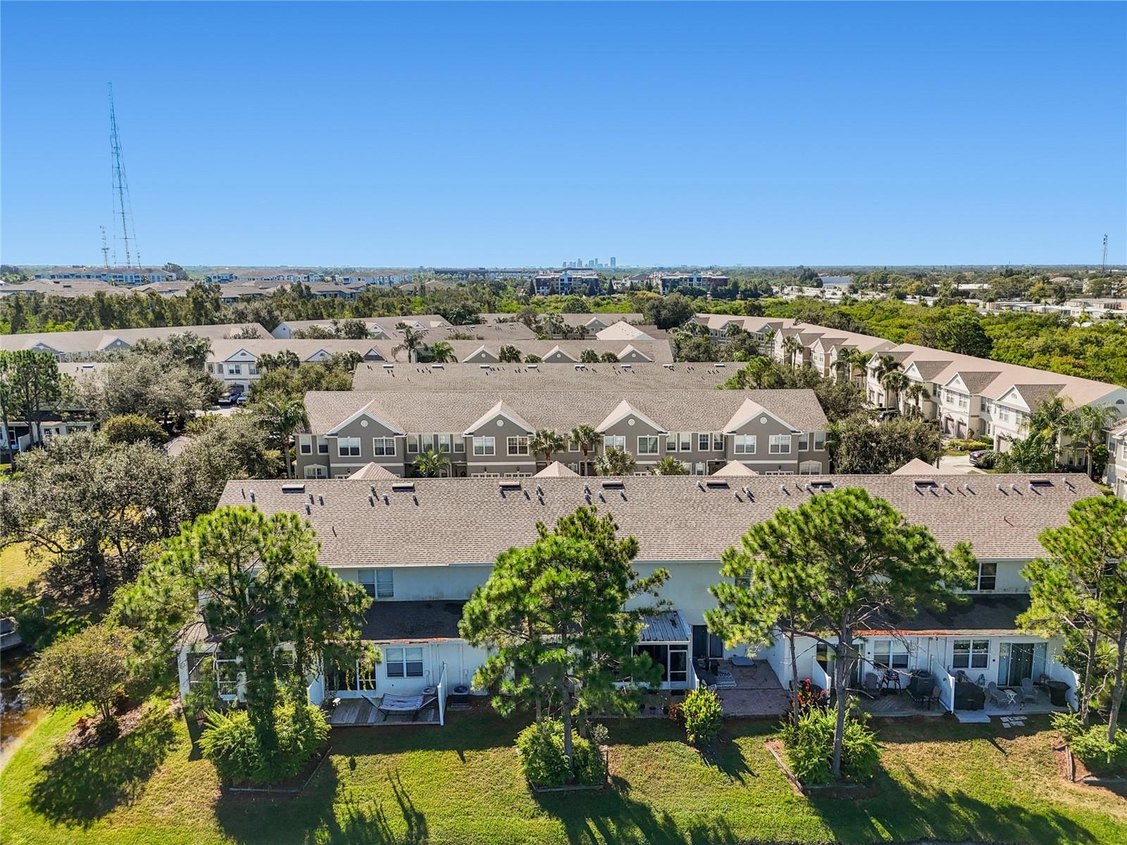 Image 5 of 87 For 571 Shoreham Court Ne