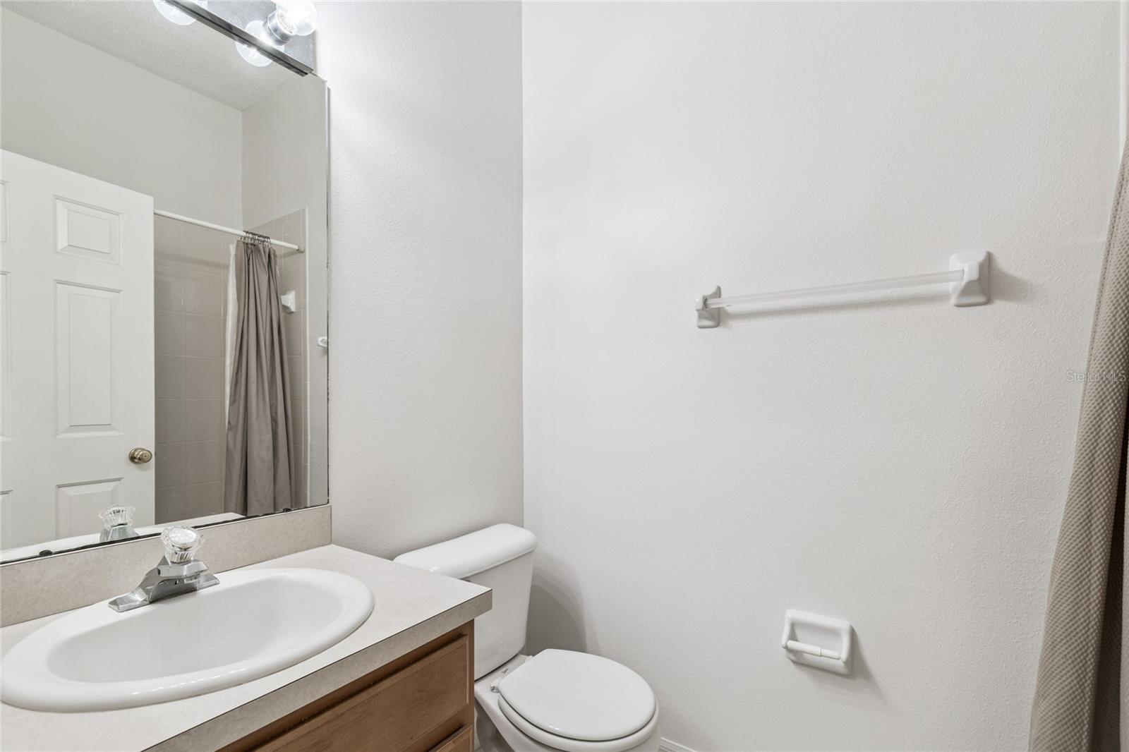 Image 52 of 87 For 571 Shoreham Court Ne