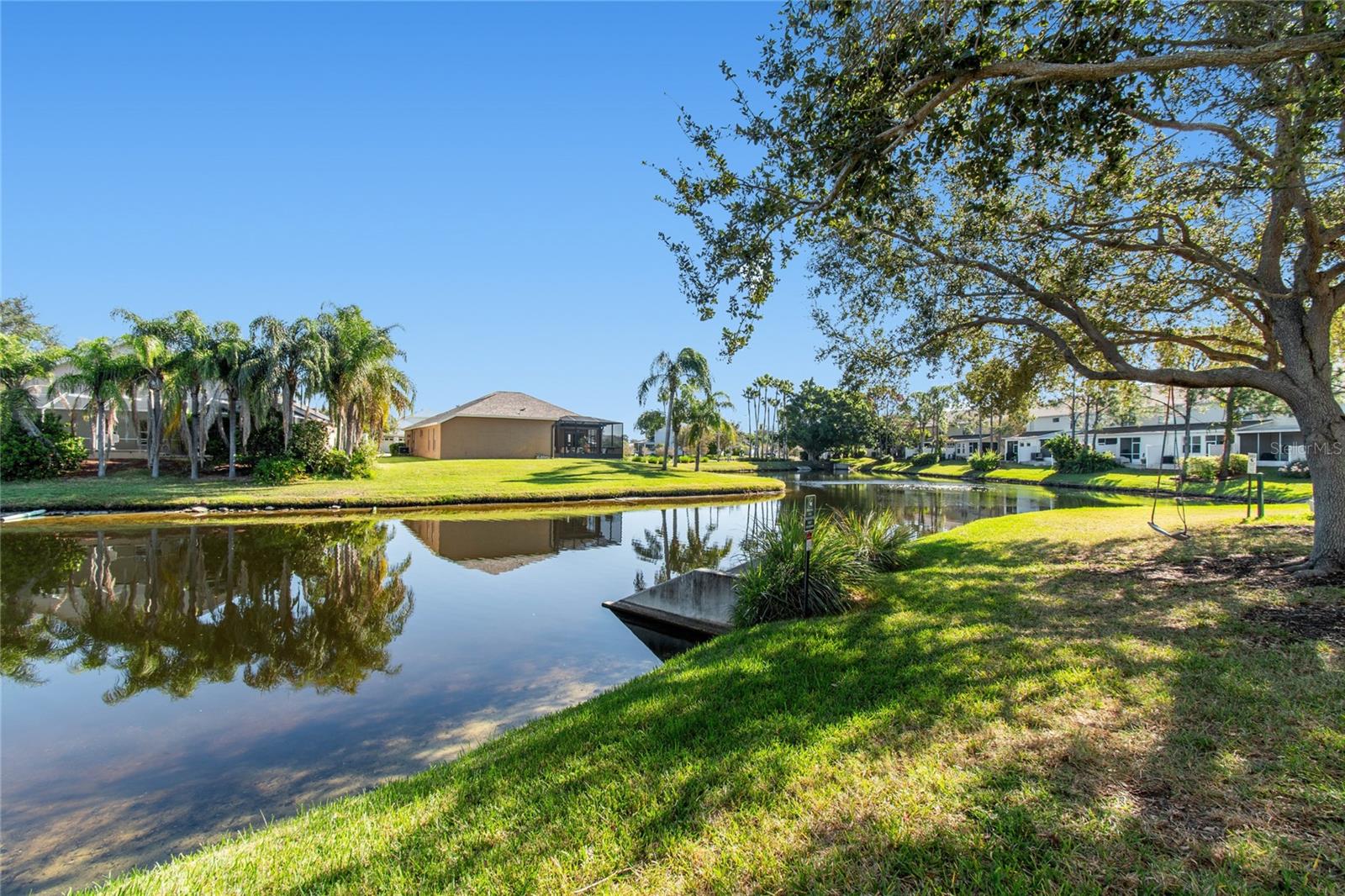 Image 66 of 87 For 571 Shoreham Court Ne