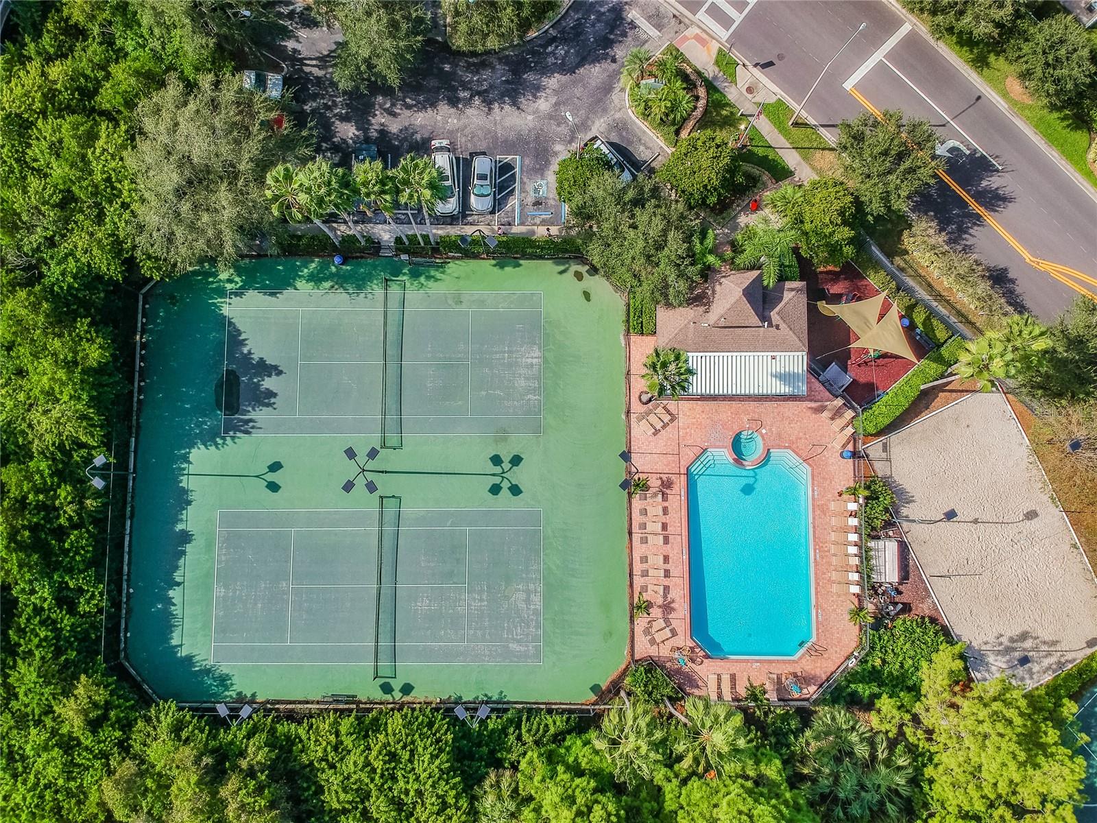 Image 77 of 87 For 571 Shoreham Court Ne