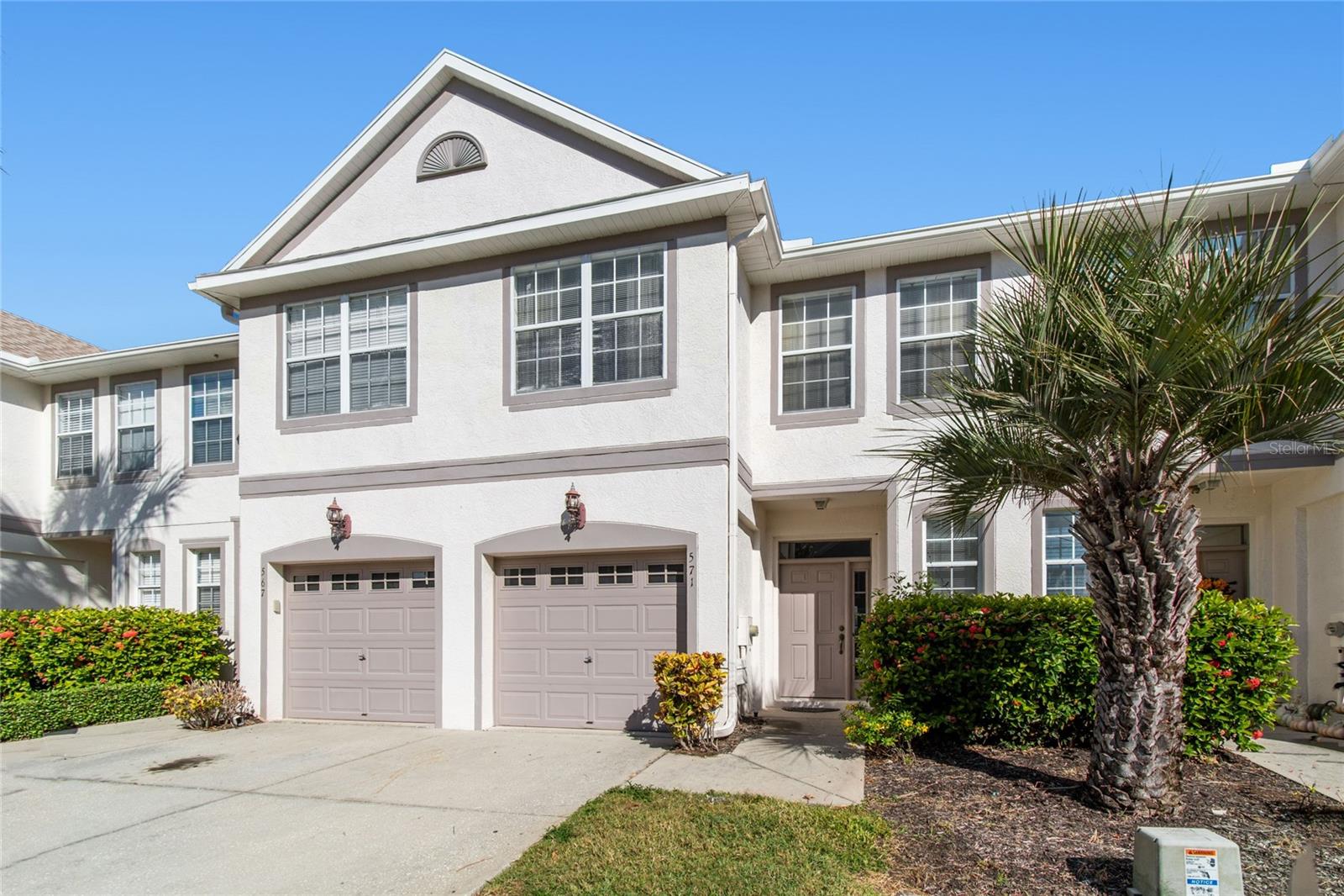 Image 8 of 87 For 571 Shoreham Court Ne