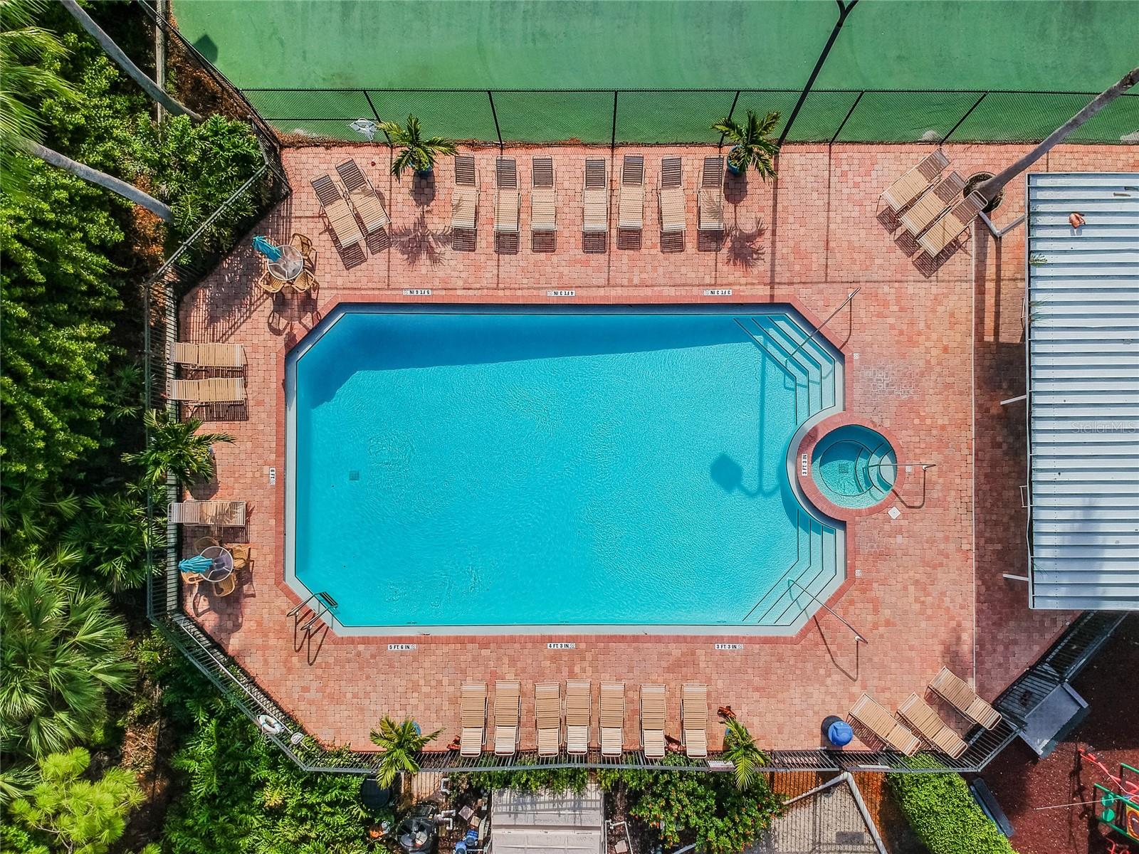 Image 80 of 87 For 571 Shoreham Court Ne