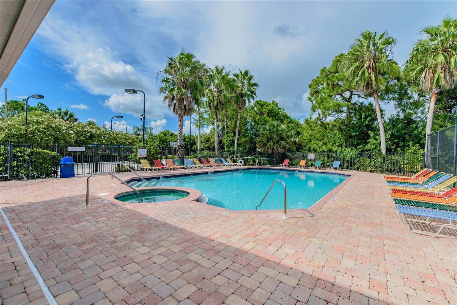 Image 82 of 87 For 571 Shoreham Court Ne