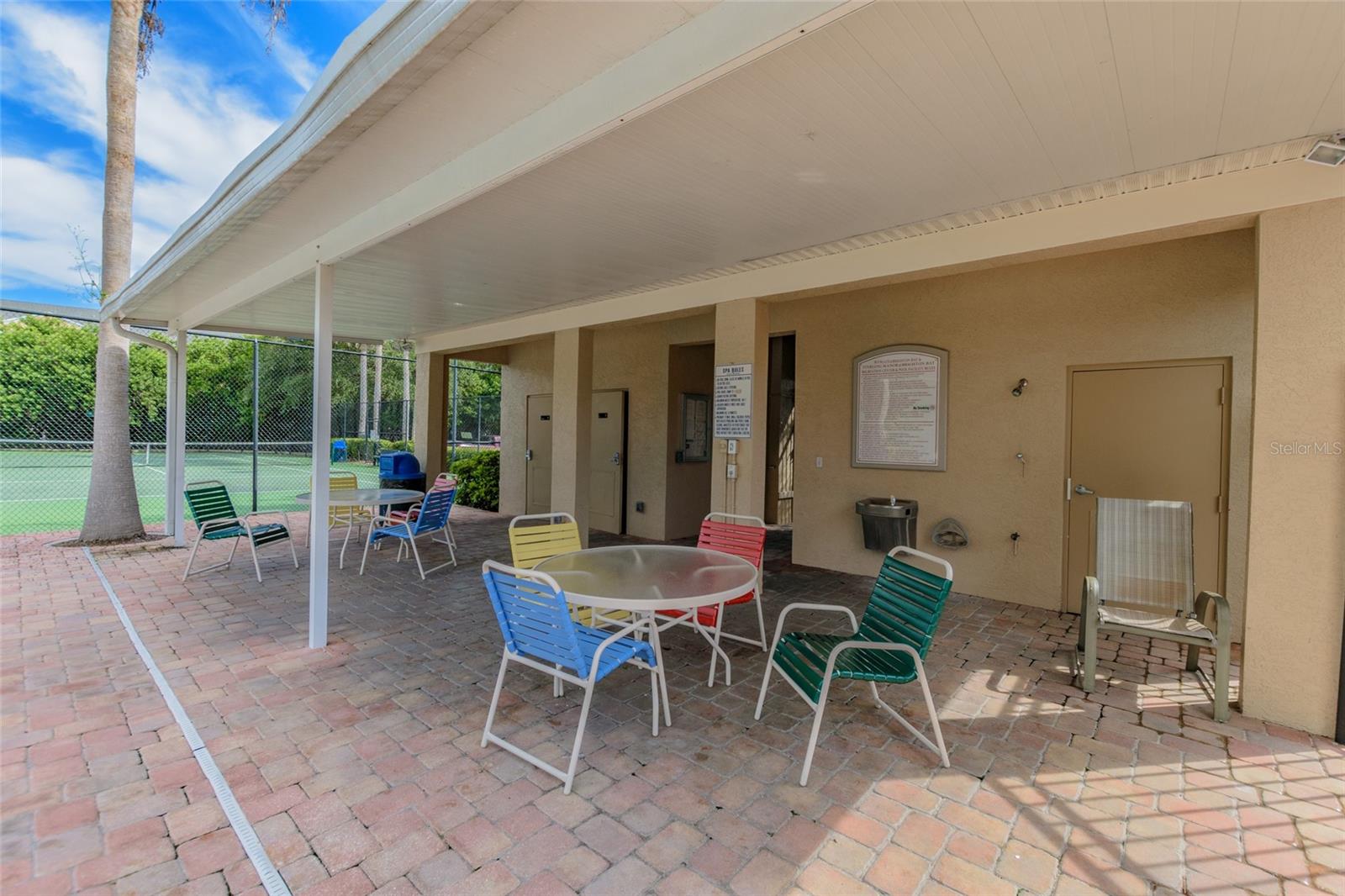 Image 83 of 87 For 571 Shoreham Court Ne