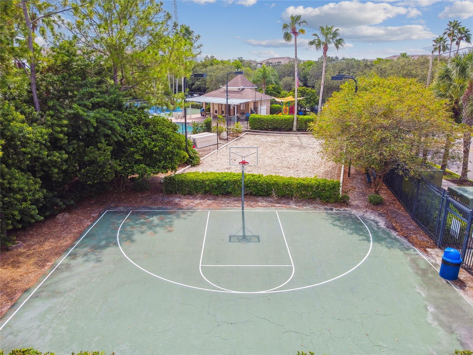 Image 87 of 87 For 571 Shoreham Court Ne