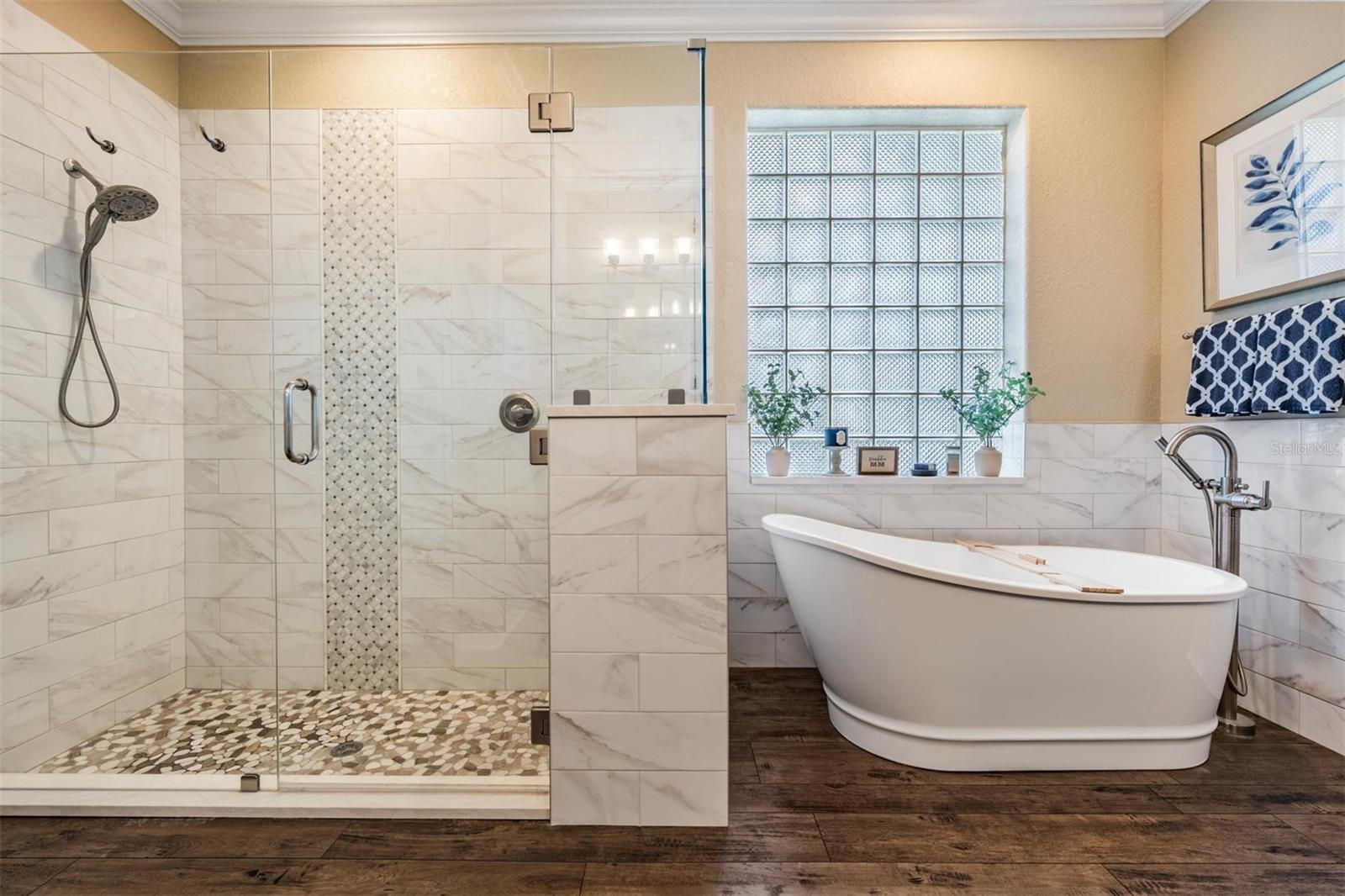 Image 22 of 63 For 27239 Firebush Drive