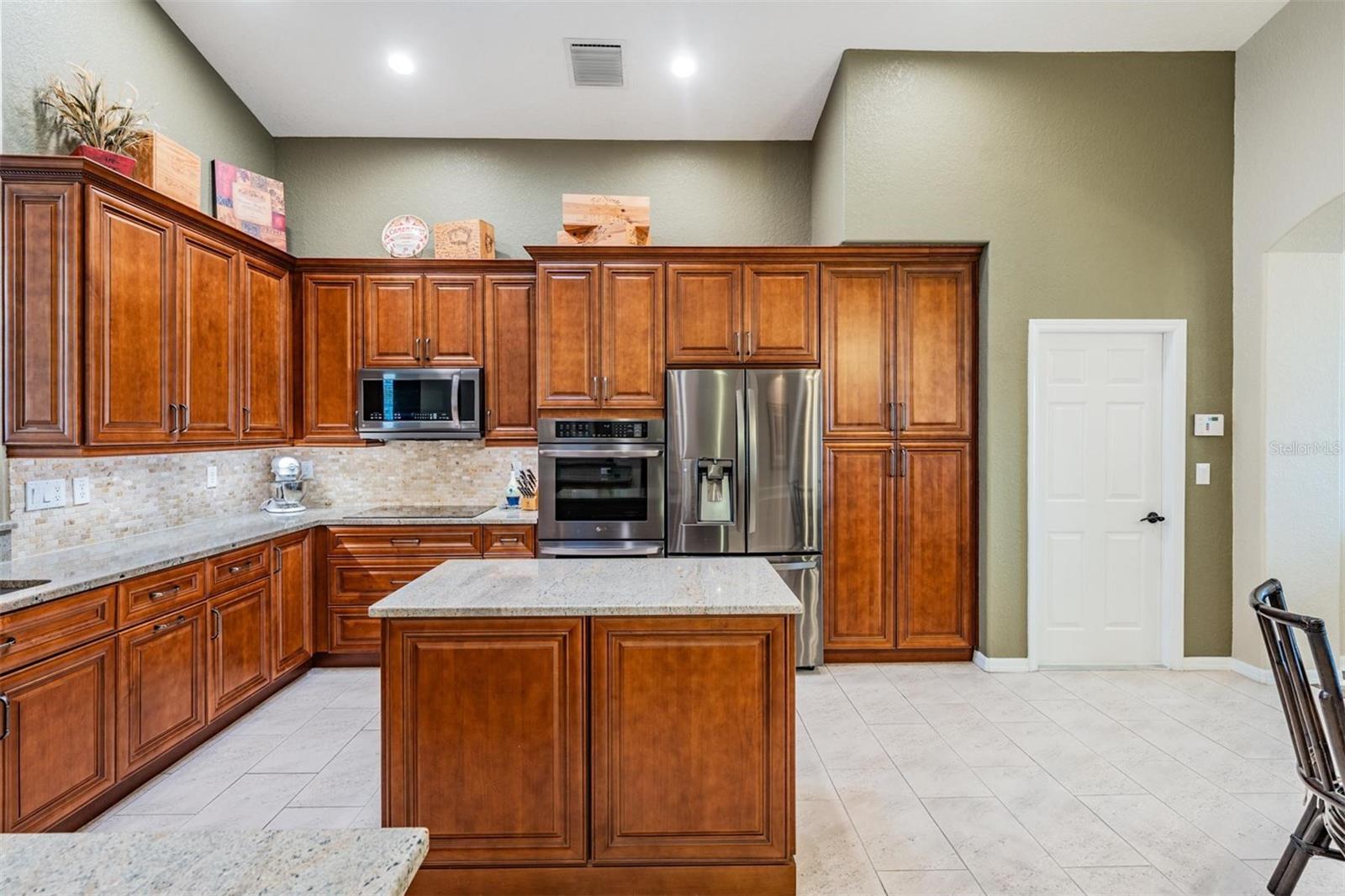 Image 8 of 63 For 27239 Firebush Drive