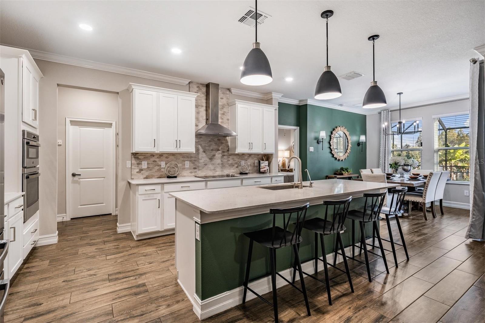 Listing photo id 11 for 9515 Little Bluestem Drive