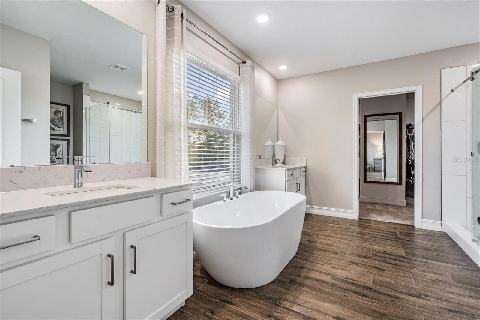 Listing photo id 29 for 9515 Little Bluestem Drive