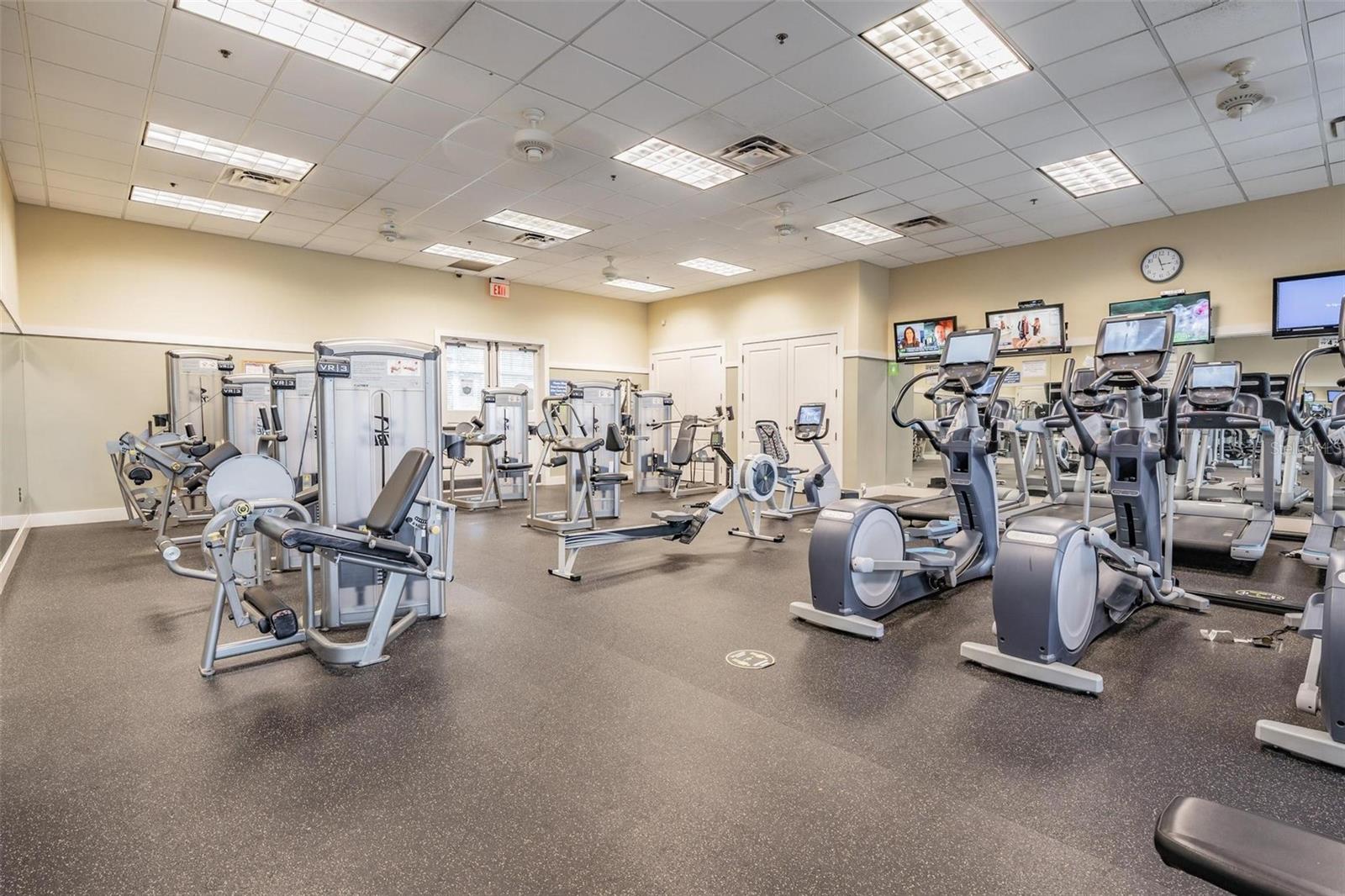 Listing photo id 57 for 9515 Little Bluestem Drive