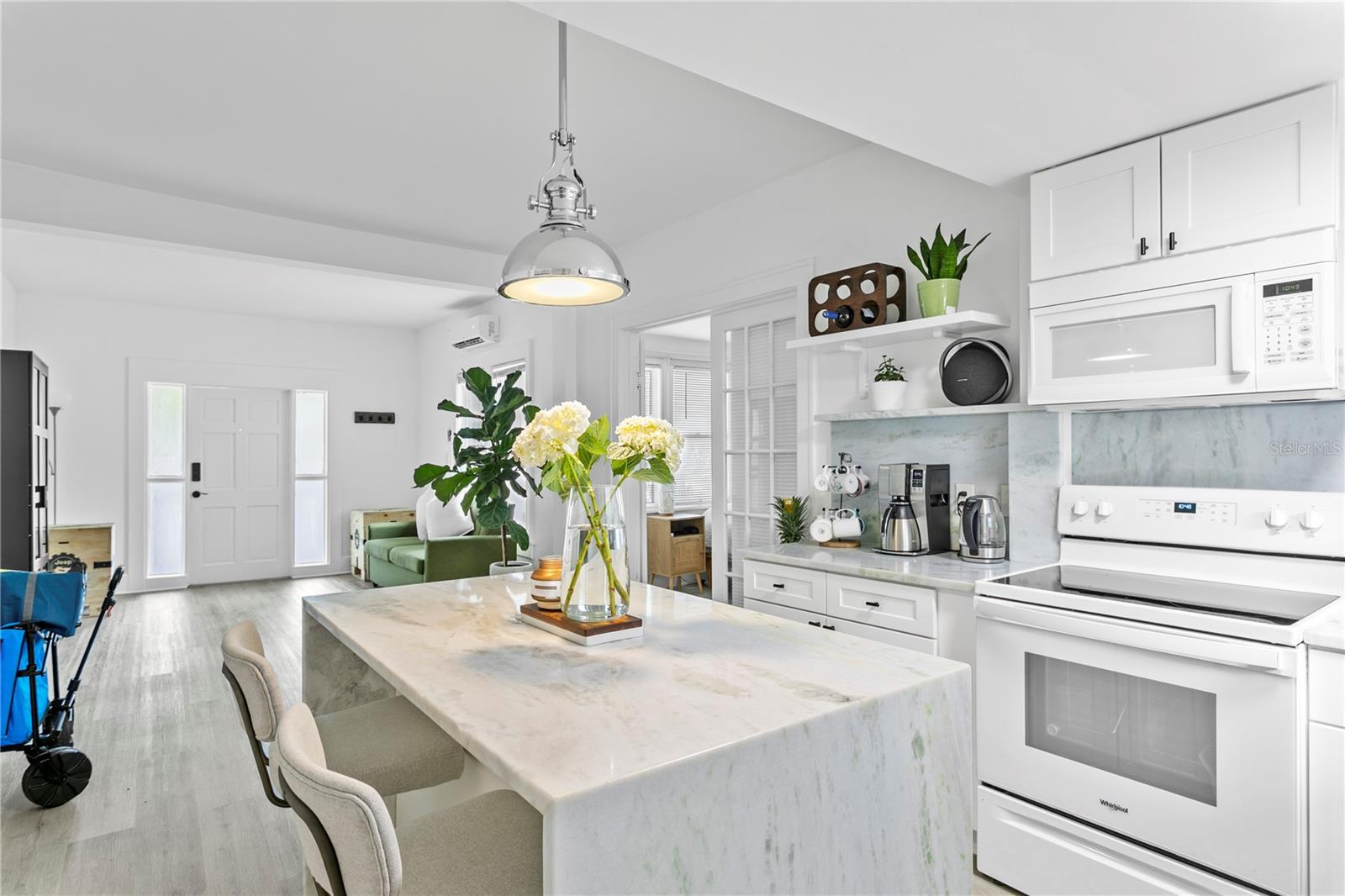 Image 14 of 22 For 819 11th Street N 1