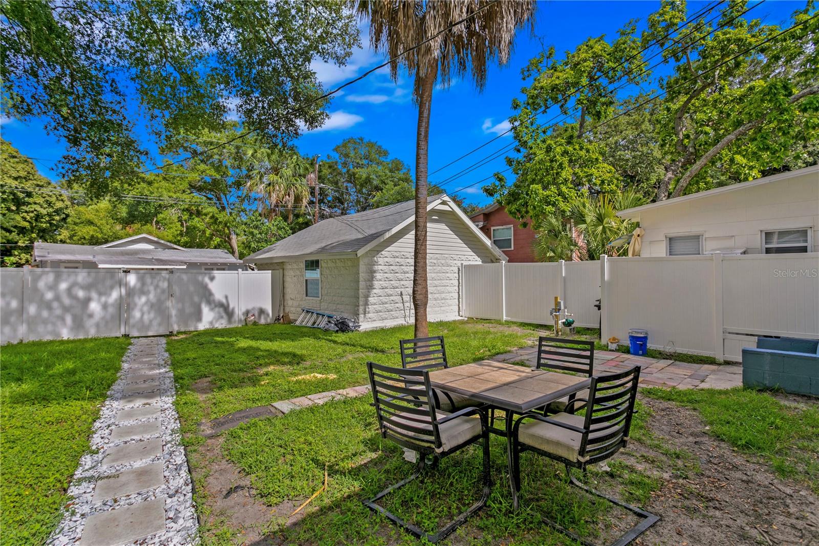 Image 21 of 22 For 819 11th Street N 1