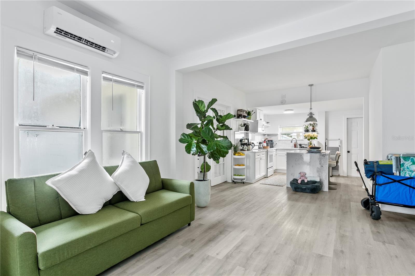 Image 7 of 22 For 819 11th Street N 1