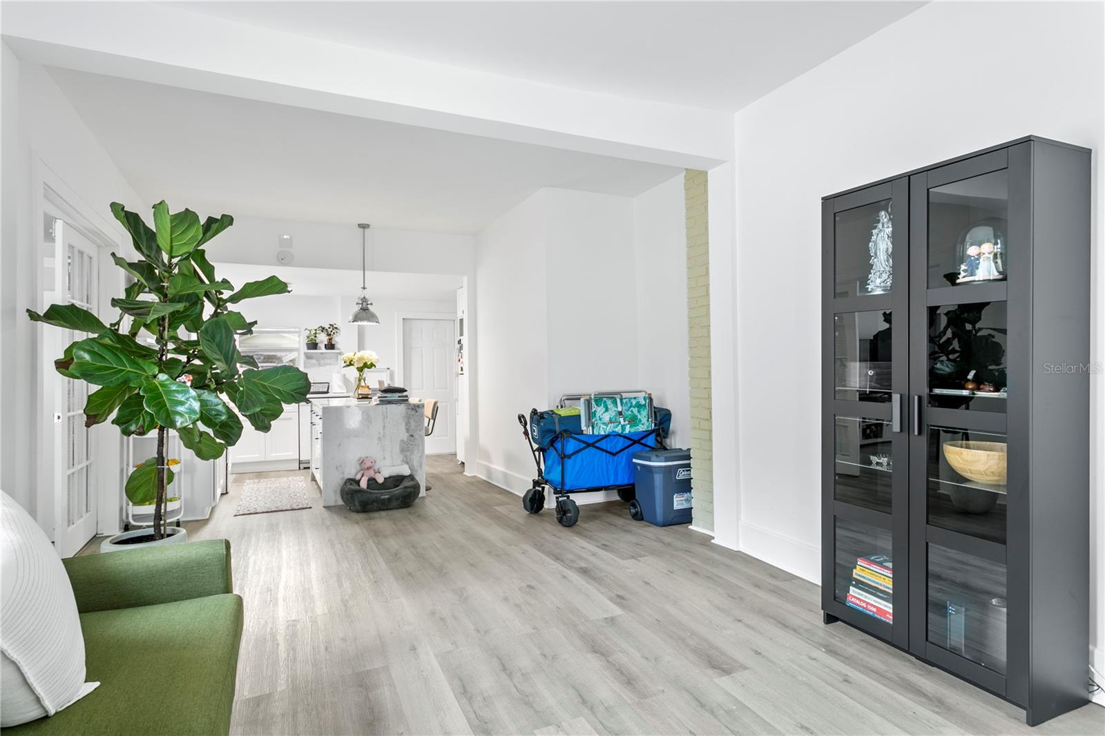 Image 8 of 22 For 819 11th Street N 1