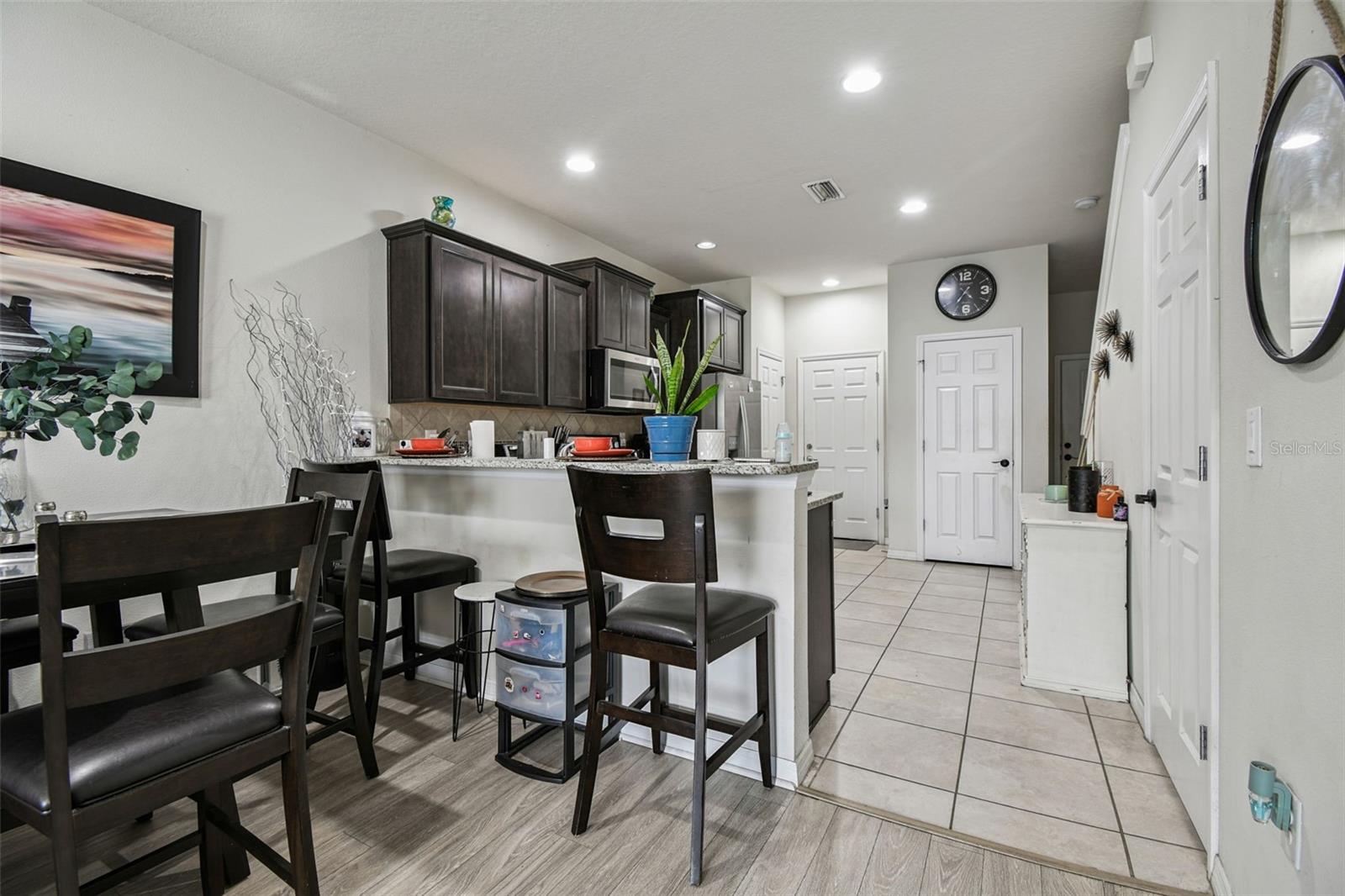 Image 13 of 75 For 9139 Hillcroft Drive