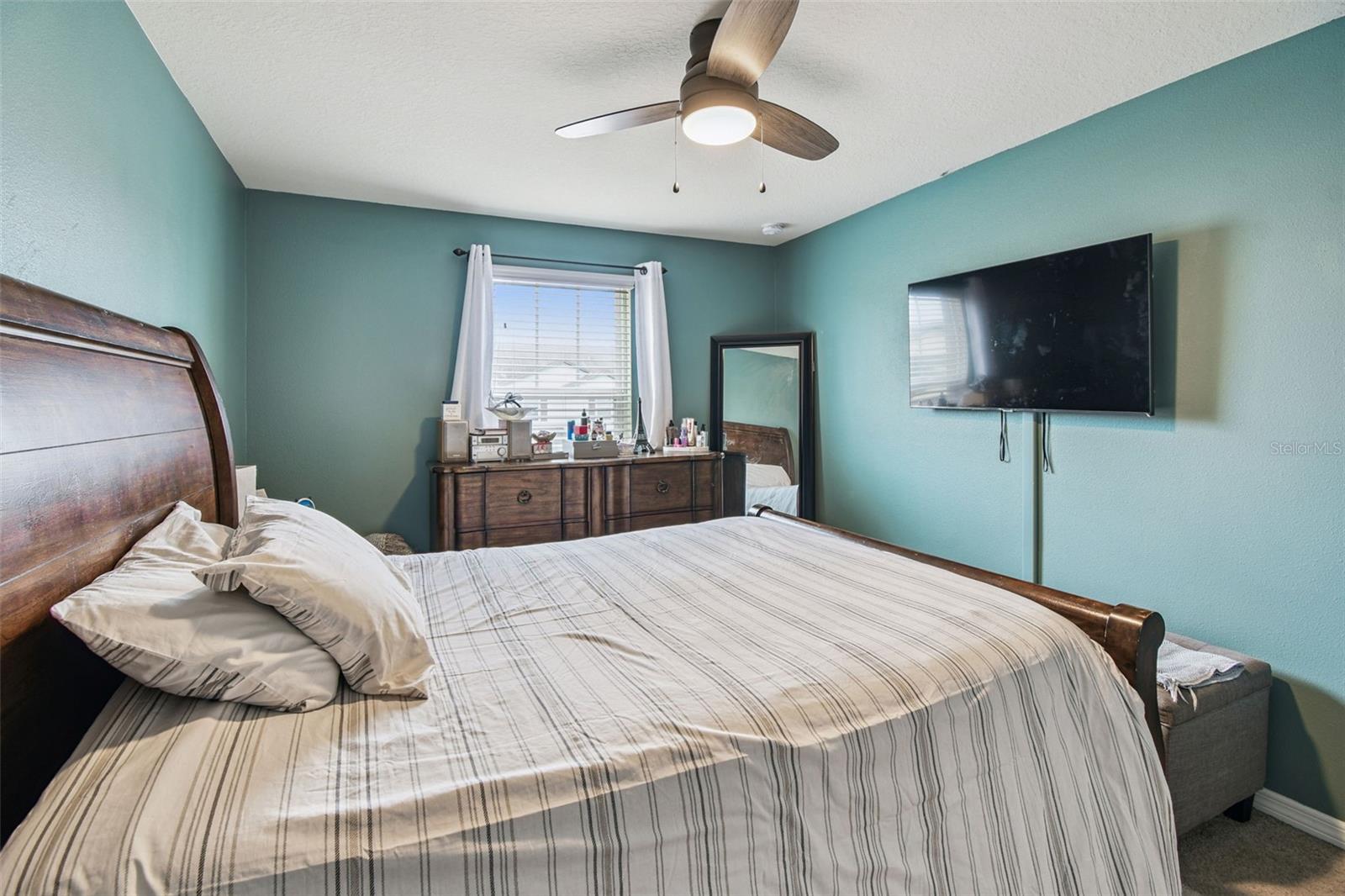 Image 21 of 75 For 9139 Hillcroft Drive